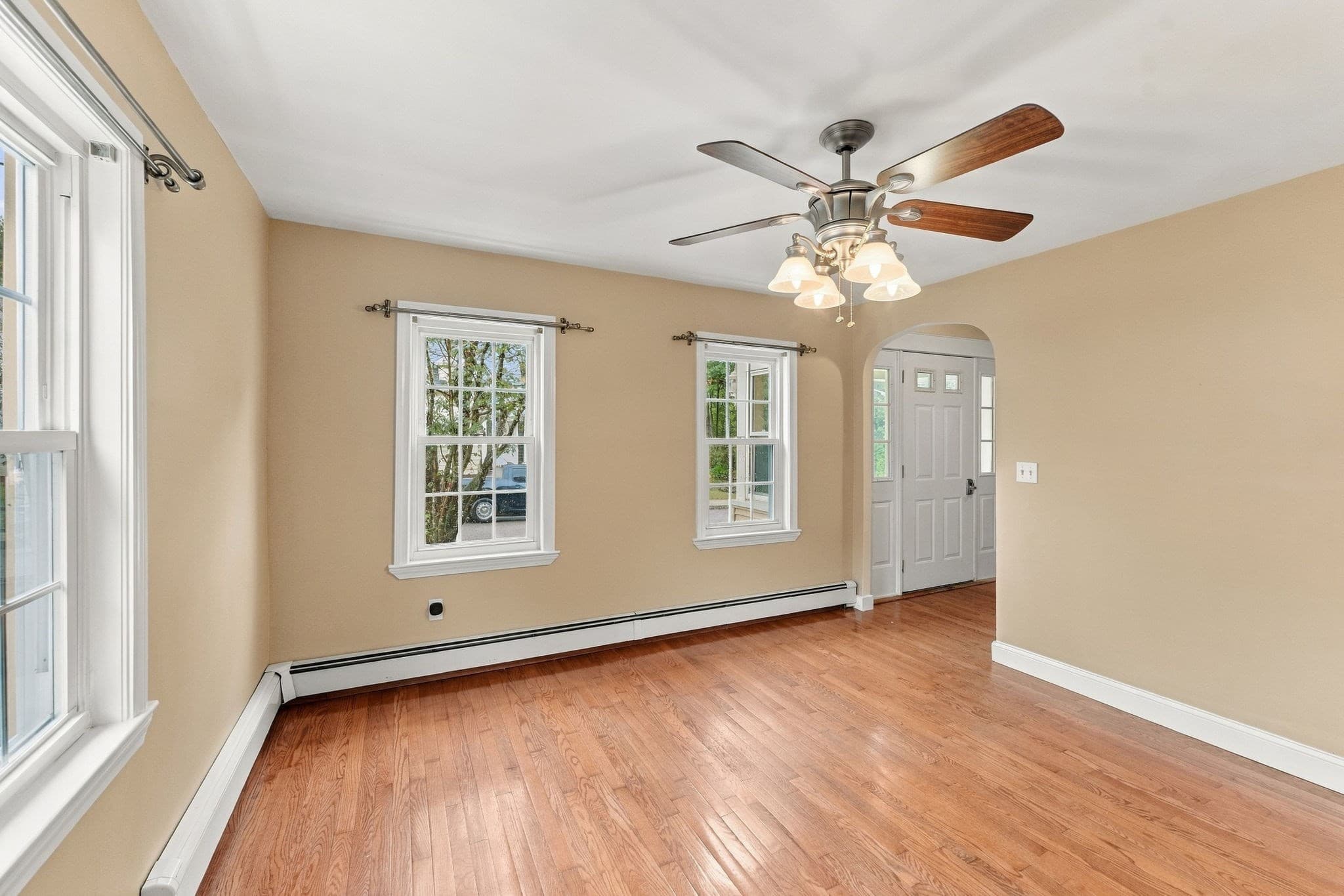 Single Family Residence at 37 Mill St, Burrillville RI 02858, Burrillville, photo 6 of 20
