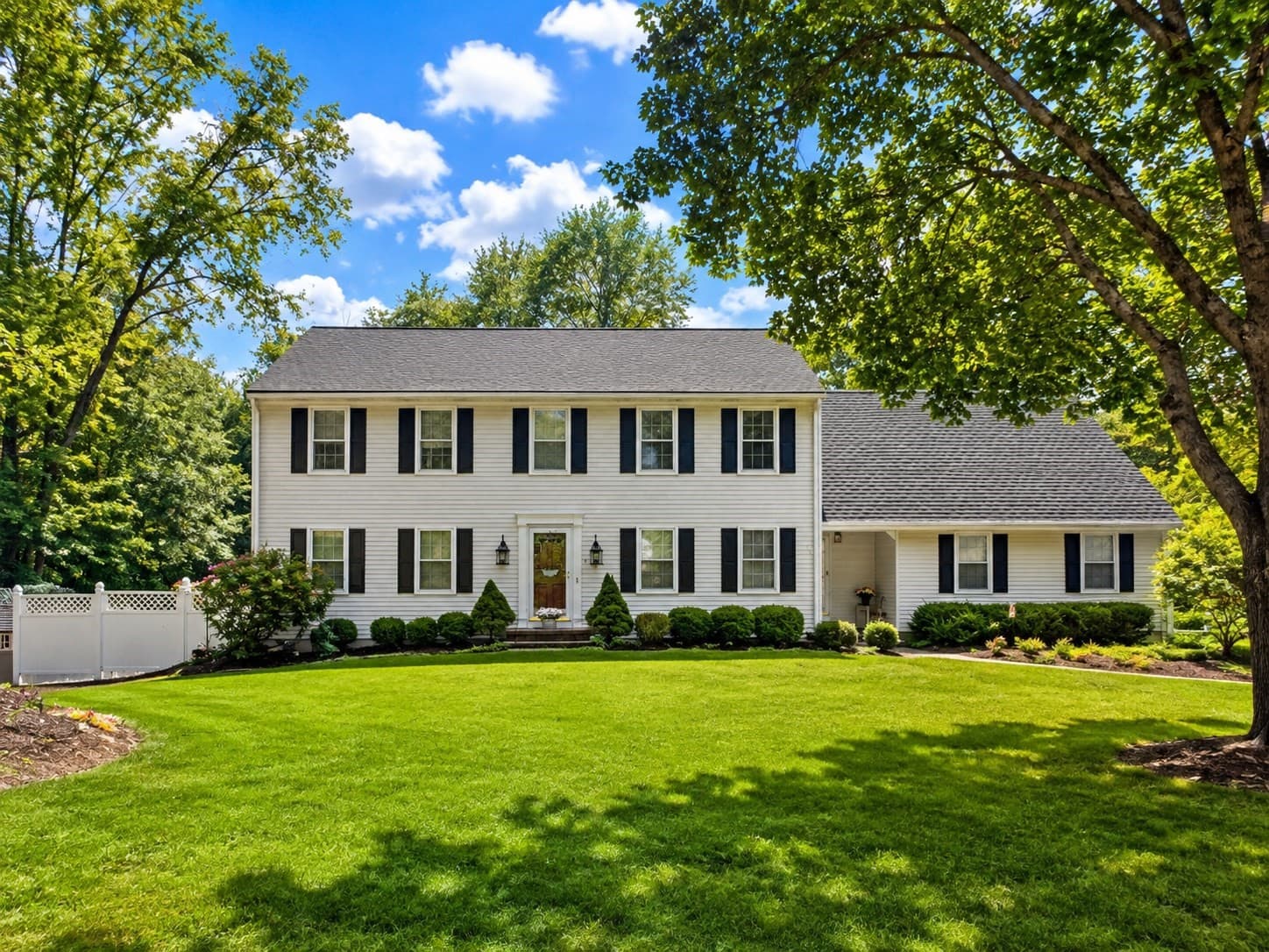 12 Tallard Rd, Westford MA 01886