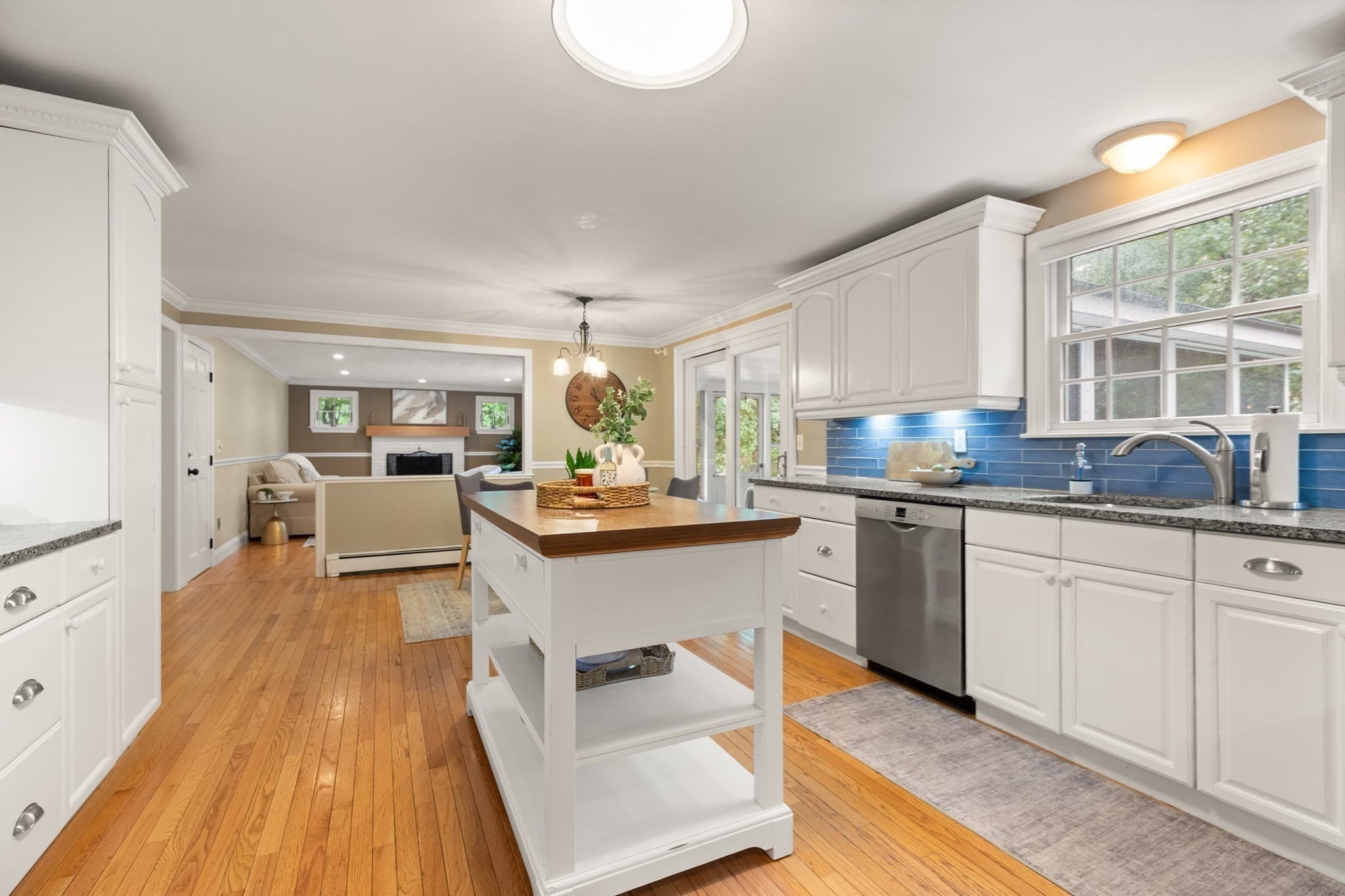 Single Family Residence at 12 Tallard Rd, Westford MA 01886, Westford, photo 10 of 38