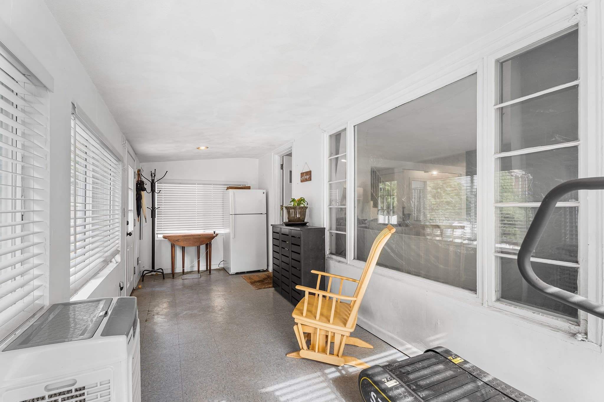 Single Family Residence at 140 Lynnfield St, Lynn MA 01904, Lynn, photo 5 of 35