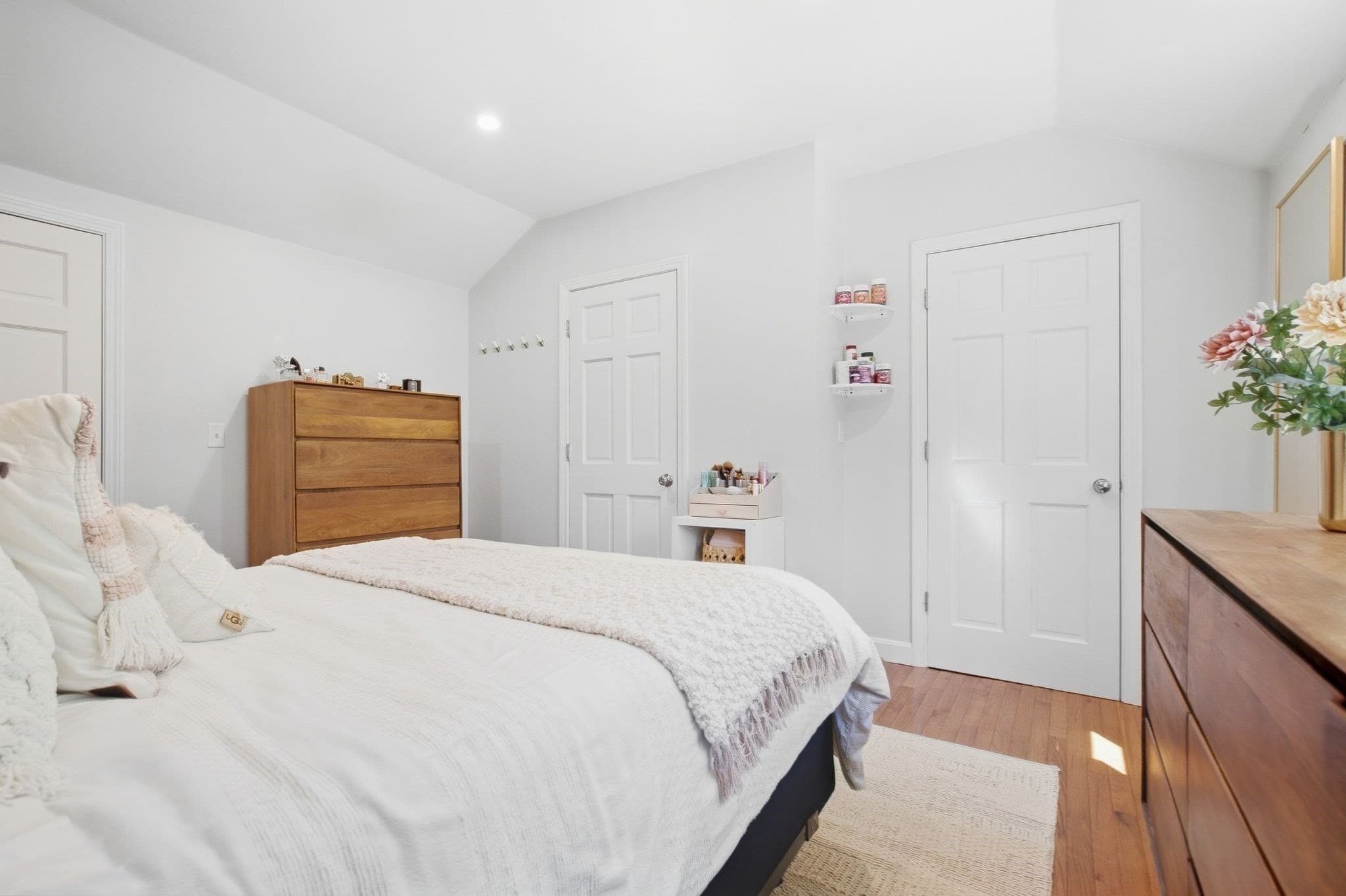 Single Family Residence at 29 Canterbury Drive, Reading MA 01867, Reading, photo 19 of 40