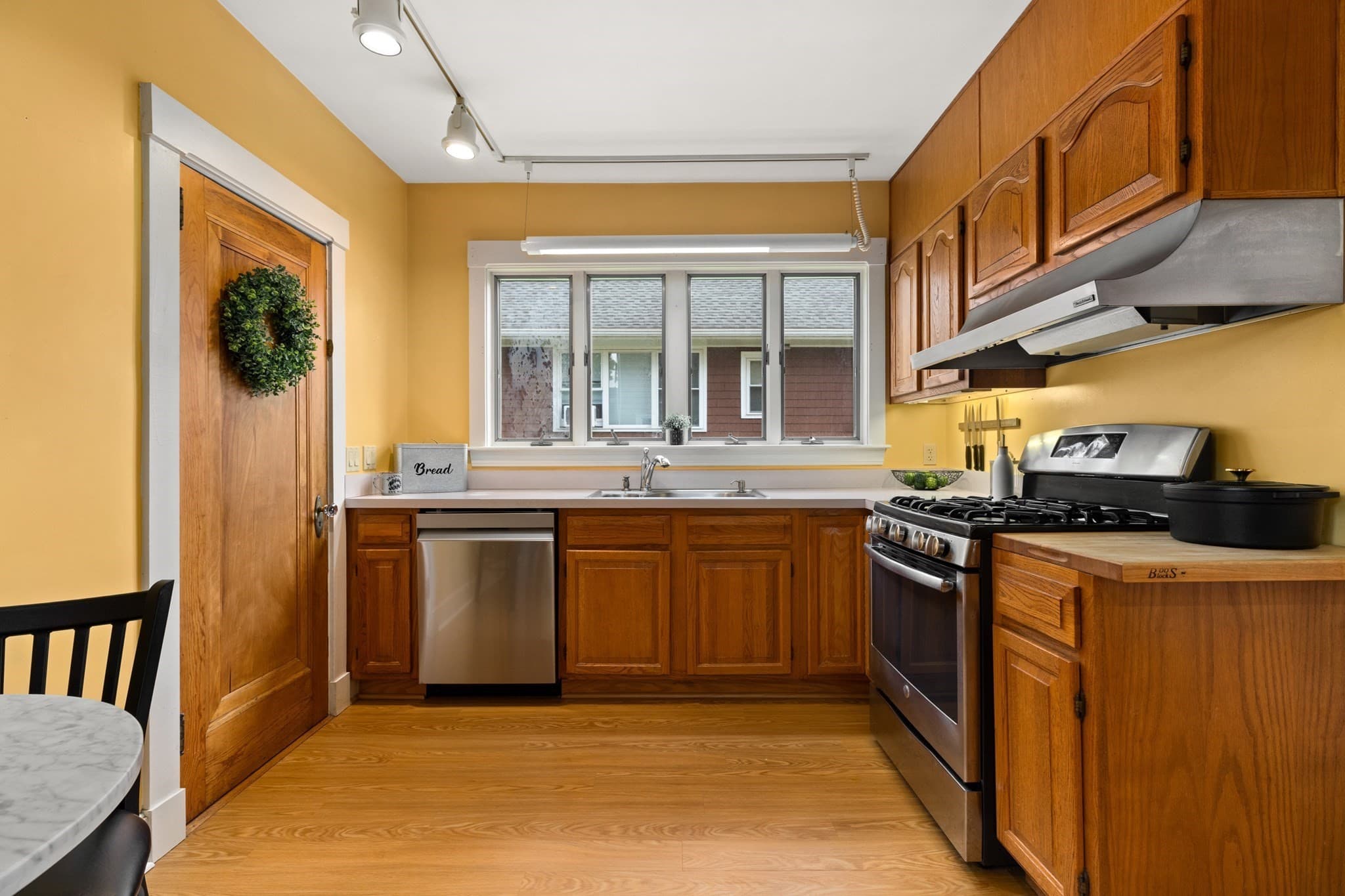 Single Family Residence at 35 Waldron Rd, Braintree MA 02184, Braintree, photo 16 of 34