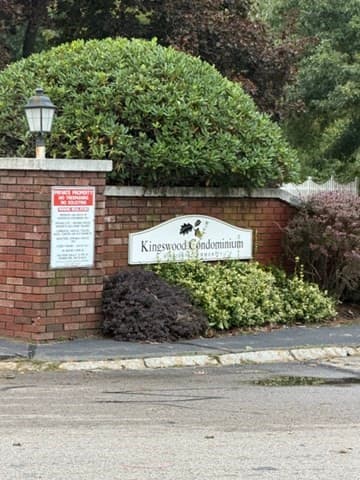 1 Kingswood # 8, Abington MA 02351