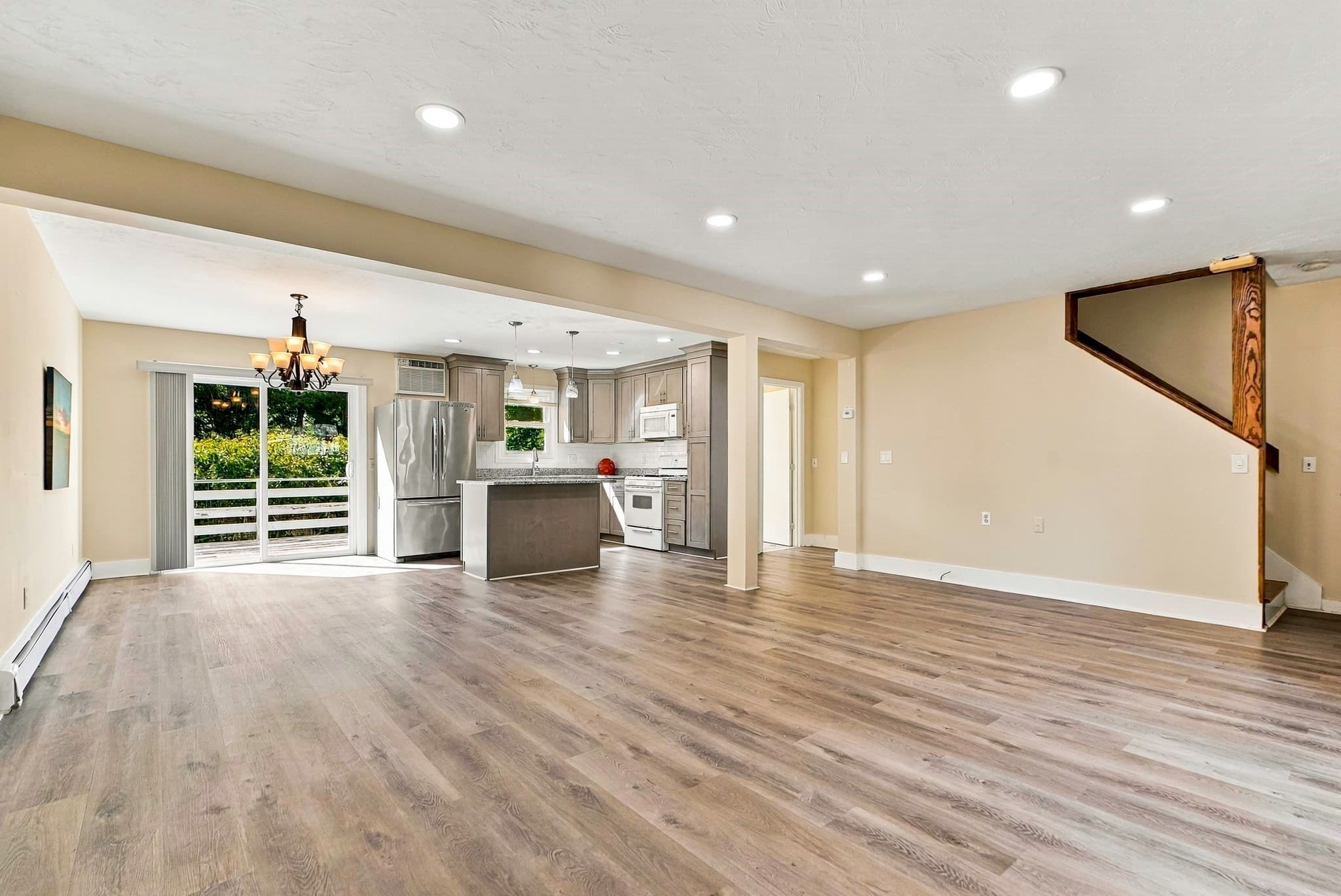Condominium at 59 N Quinsigamond Ave # 59, Shrewsbury MA 01545, Shrewsbury, photo 17 of 36