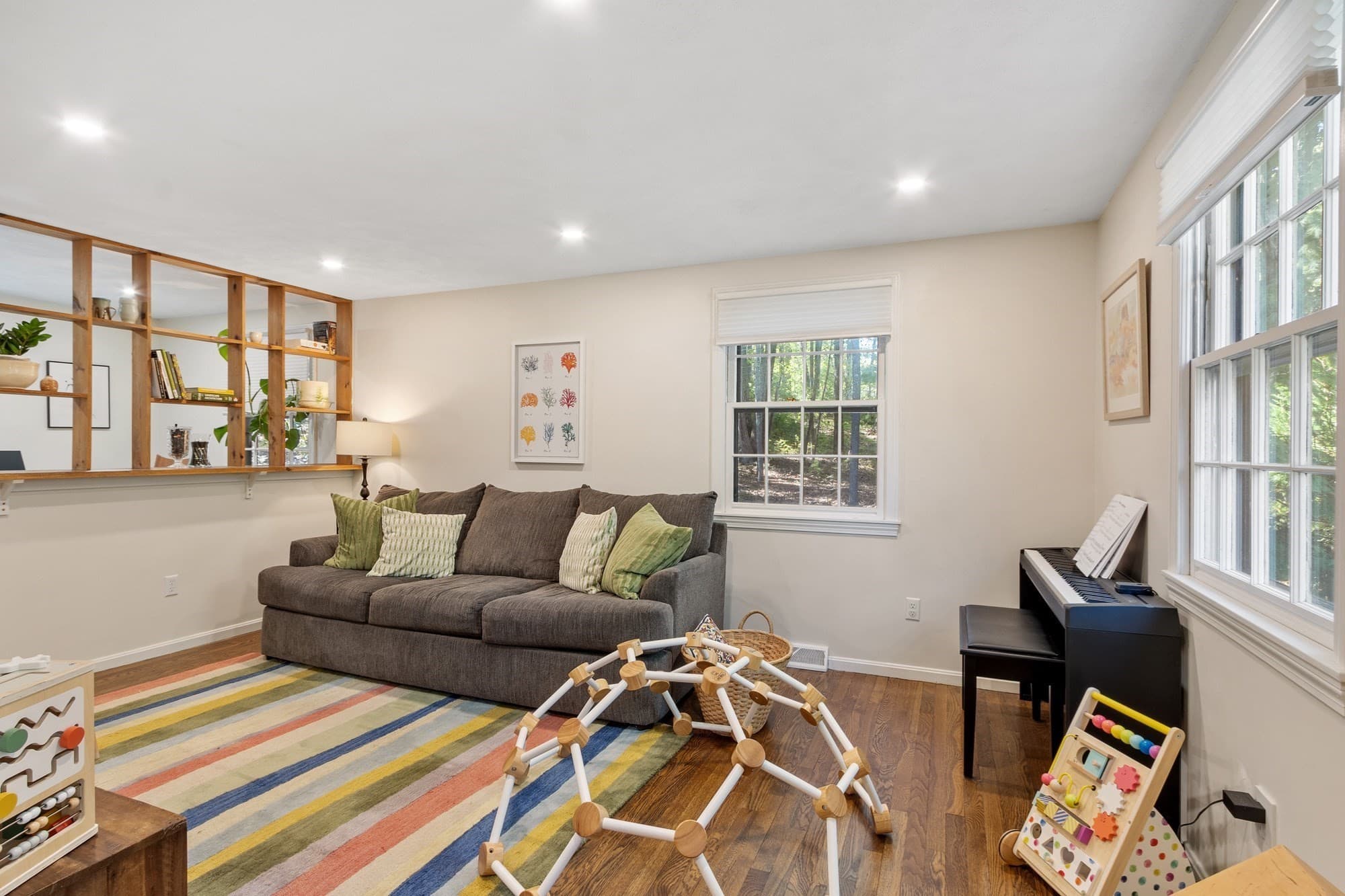 Single Family Residence at 108 Kristin Dr Ext, Chelmsford MA 01824, Chelmsford, photo 20 of 32