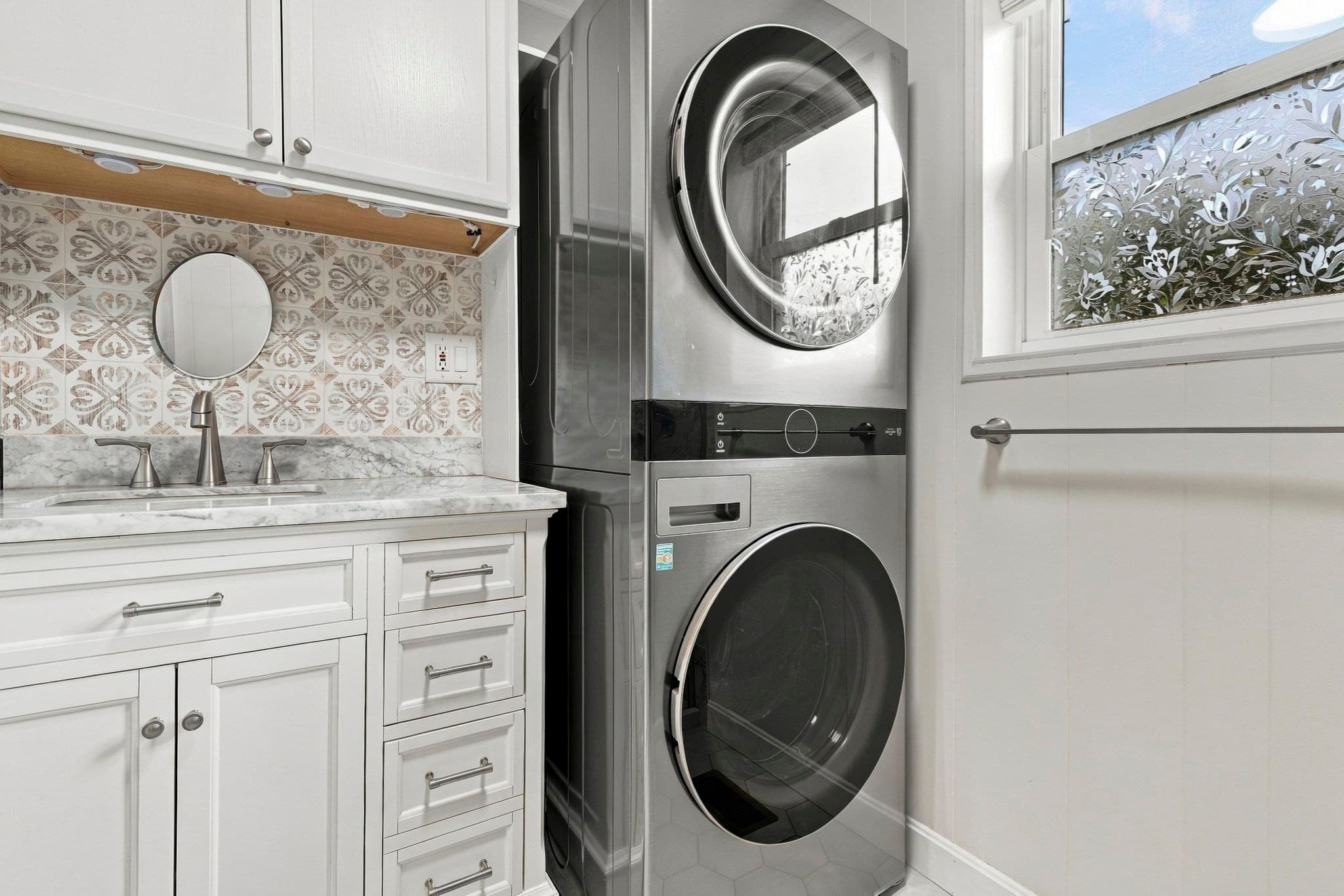 Single Family Residence at 814 Lynnfield Street, Lynnfield MA 01940, Lynnfield, photo 16 of 33