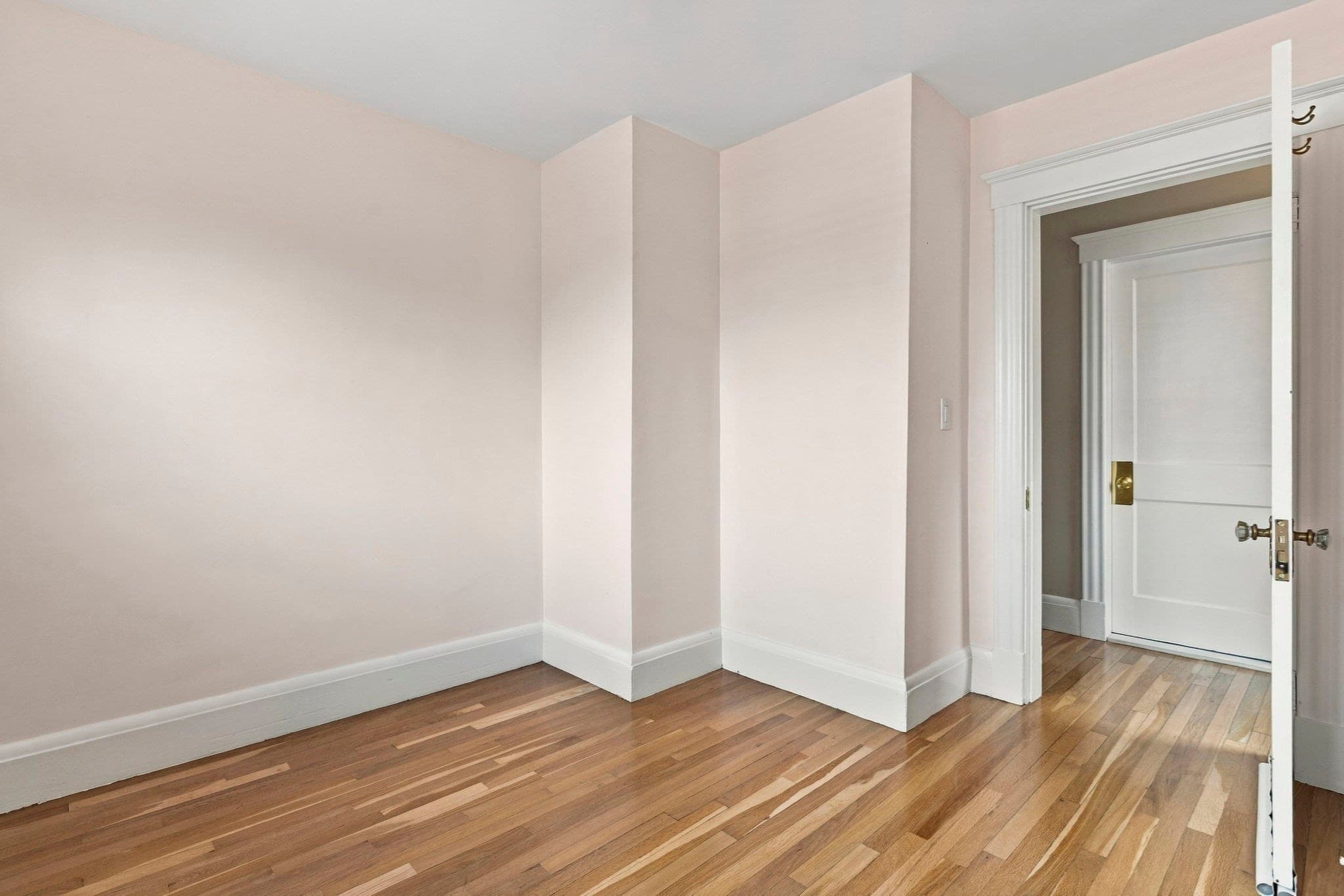 Single Family Residence at 814 Lynnfield Street, Lynnfield MA 01940, Lynnfield, photo 24 of 33