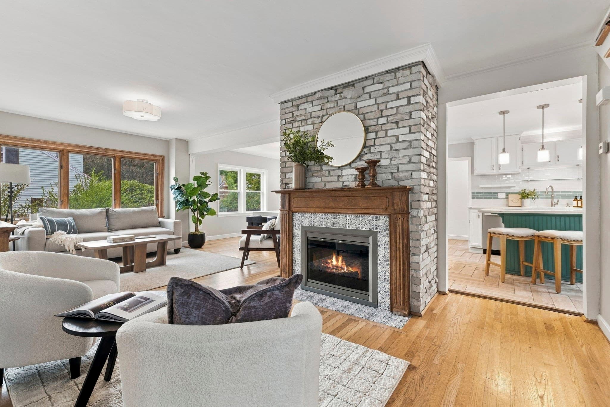 Single Family Residence at 814 Lynnfield Street, Lynnfield MA 01940, Lynnfield, photo 10 of 33