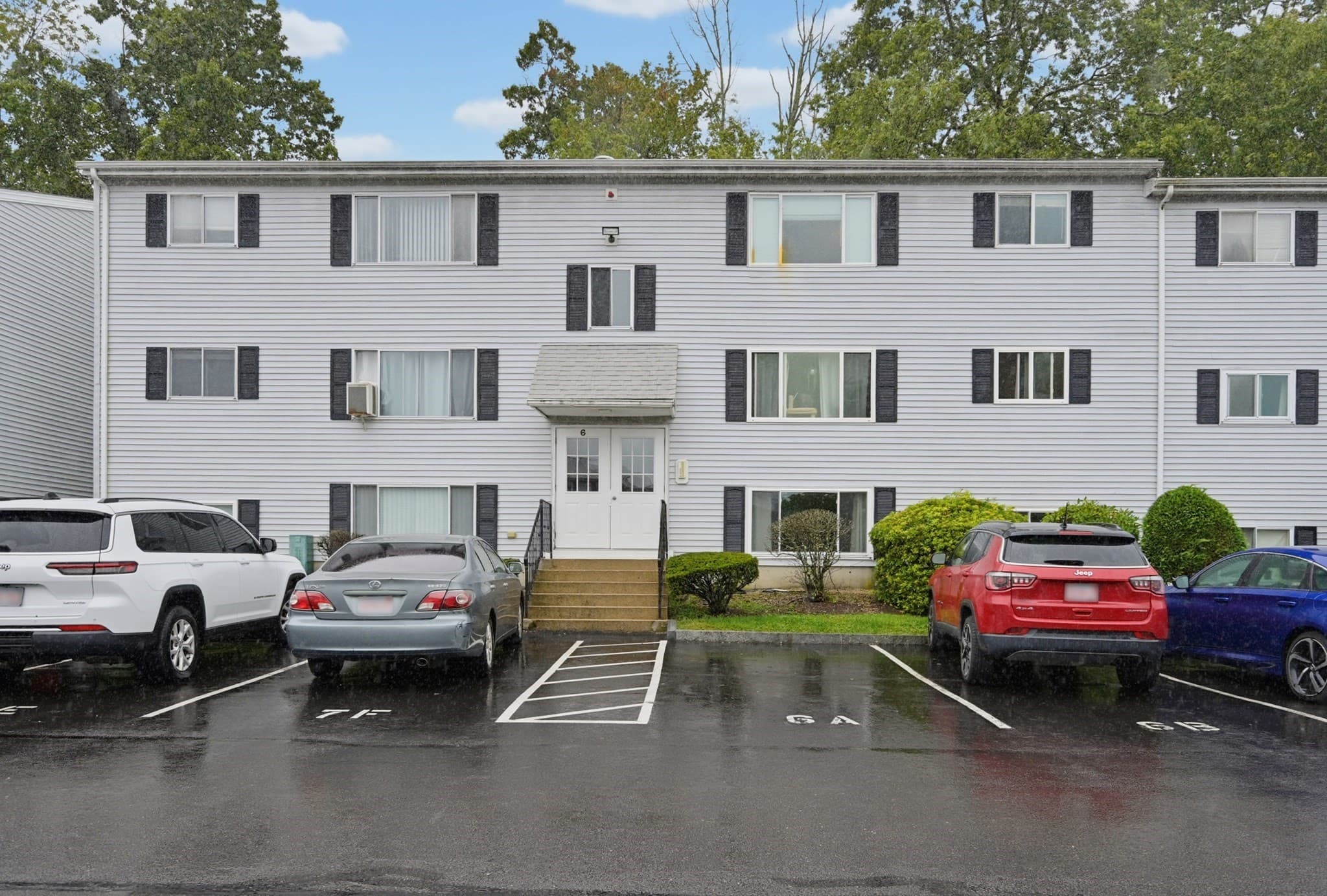 5455 N Main St # 6F, Fall River MA 02720
