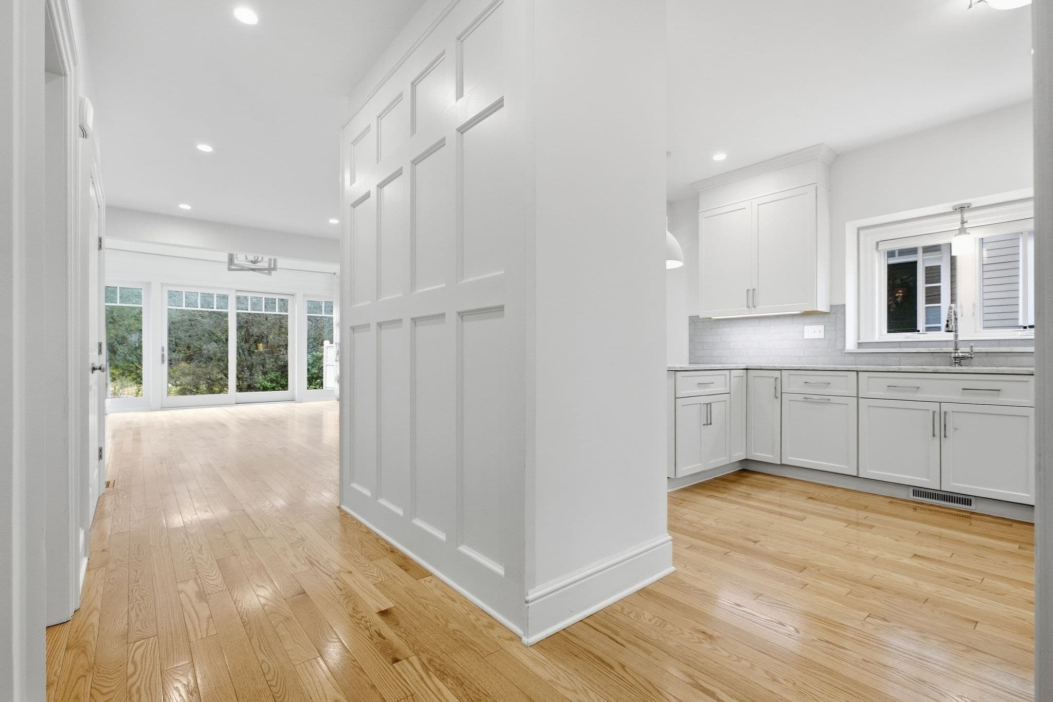 Condominium at 38 Green Meadow Dr # 38, Reading MA 01867, Reading, photo 5 of 42