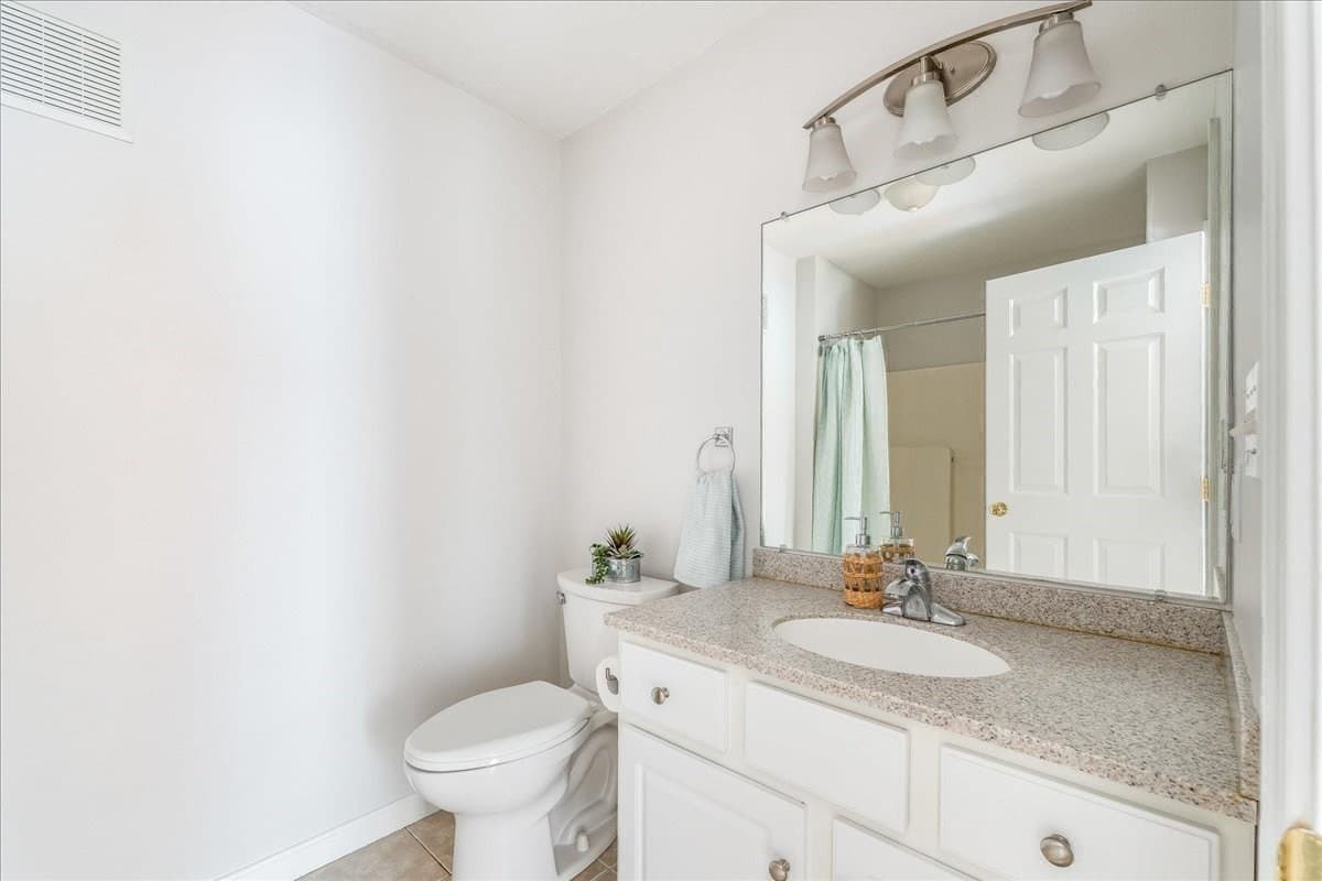 Condominium at 319 Hampton Way # 319, Abington MA 02351, Abington, photo 12 of 26