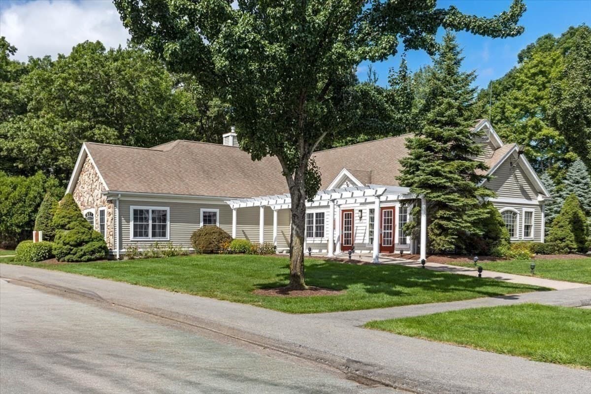 Condominium at 319 Hampton Way # 319, Abington MA 02351, Abington, photo 22 of 26