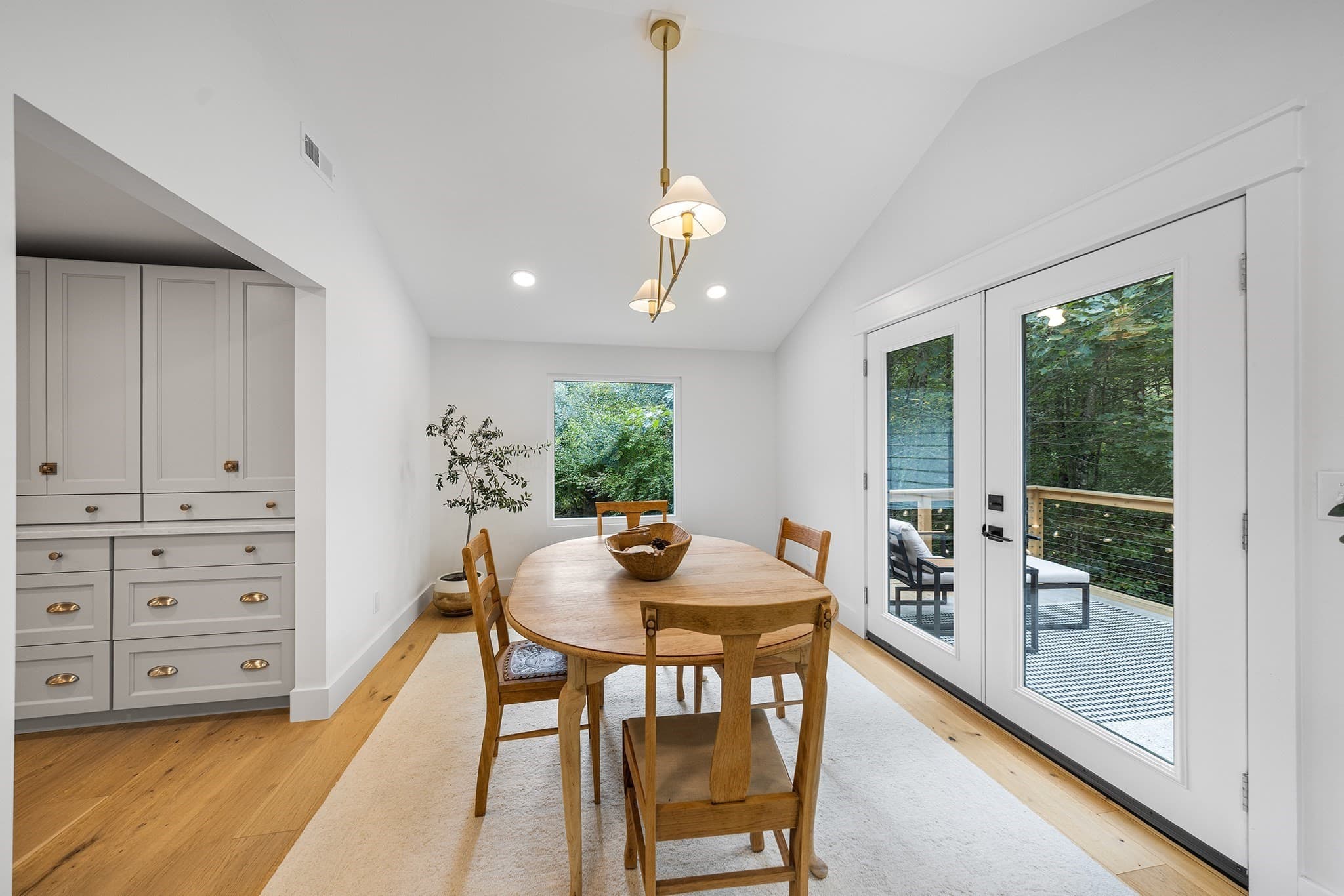 Single Family Residence at 192 Westboro Rd, Upton MA 01568, Upton, photo 9 of 32