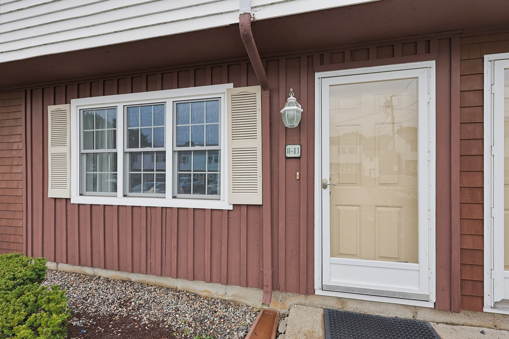 Condominium at 11 Al Pace Dr # B, North Attleboro MA 02760, North Attleboro, photo 3 of 28