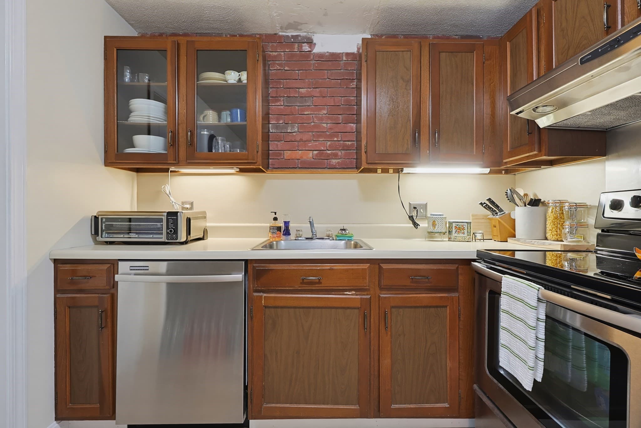 Condominium at 11 Al Pace Dr # B, North Attleboro MA 02760, North Attleboro, photo 4 of 28