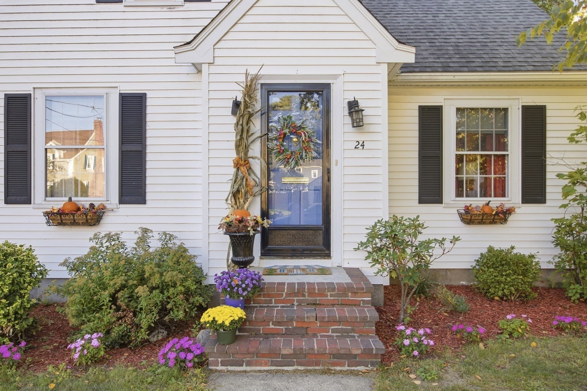Single Family Residence at 24 Vokes Terrace, Lynnfield MA 01940, Lynnfield, photo 2 of 31