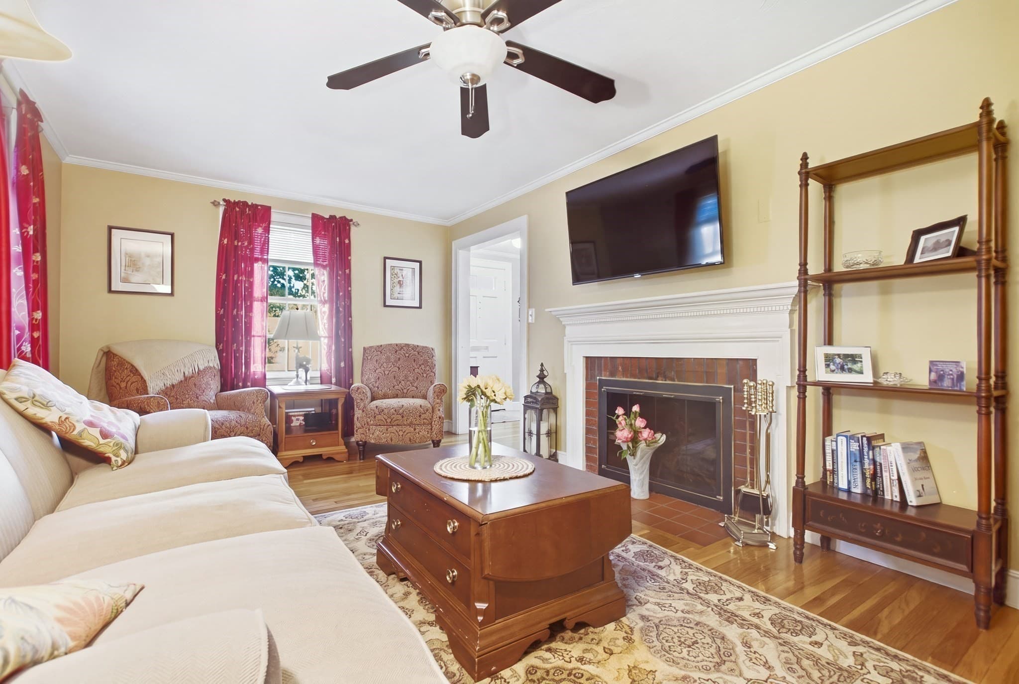 Single Family Residence at 24 Vokes Terrace, Lynnfield MA 01940, Lynnfield, photo 7 of 31