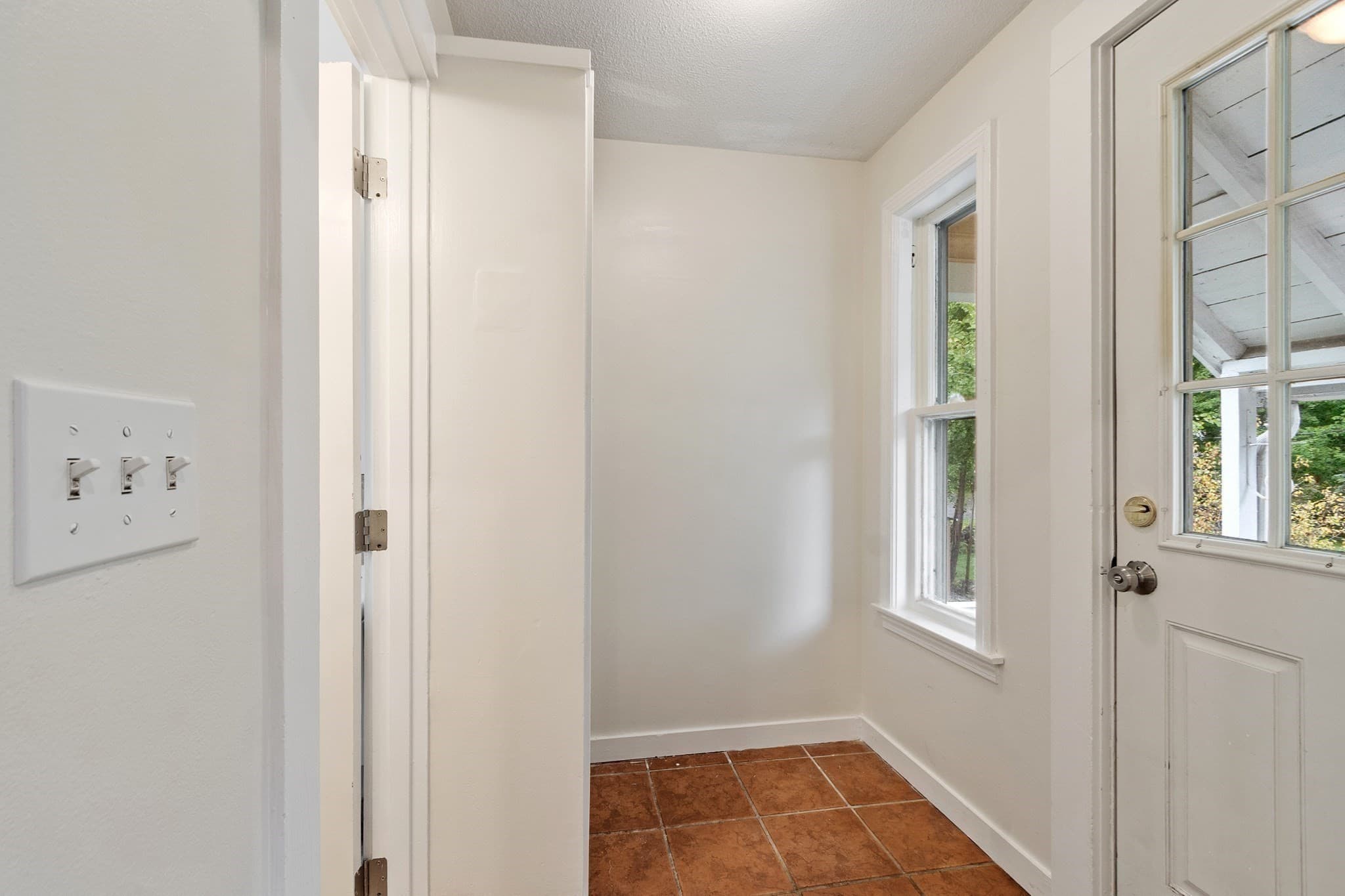 Single Family Residence at 44 Clark St, Wilmington MA 01887, Wilmington, photo 20 of 27