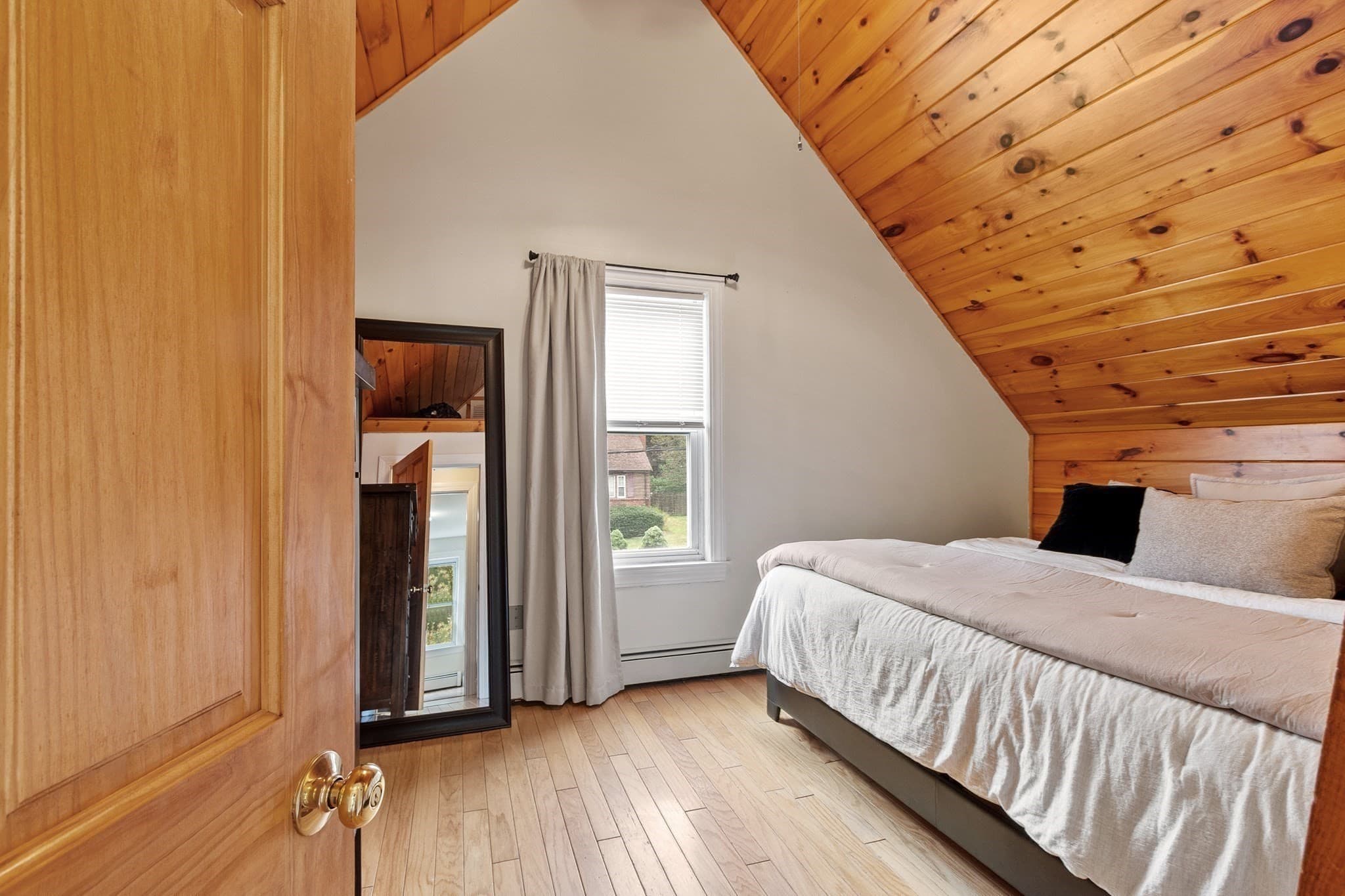 Single Family Residence at 44 Clark St, Wilmington MA 01887, Wilmington, photo 14 of 27