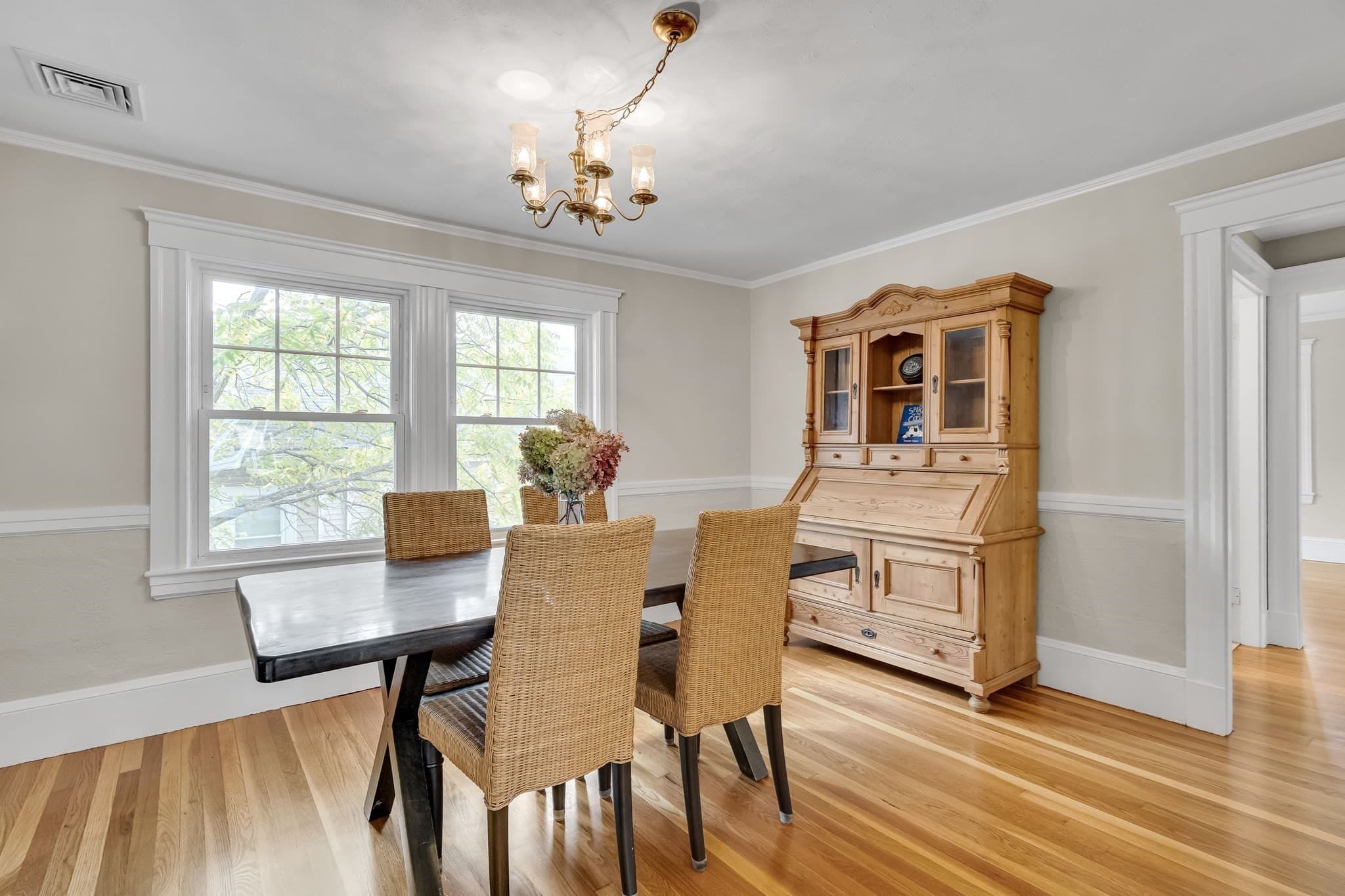 Condominium at 30 Oakley Rd # 2, Watertown MA 02472, Watertown, photo 7 of 28