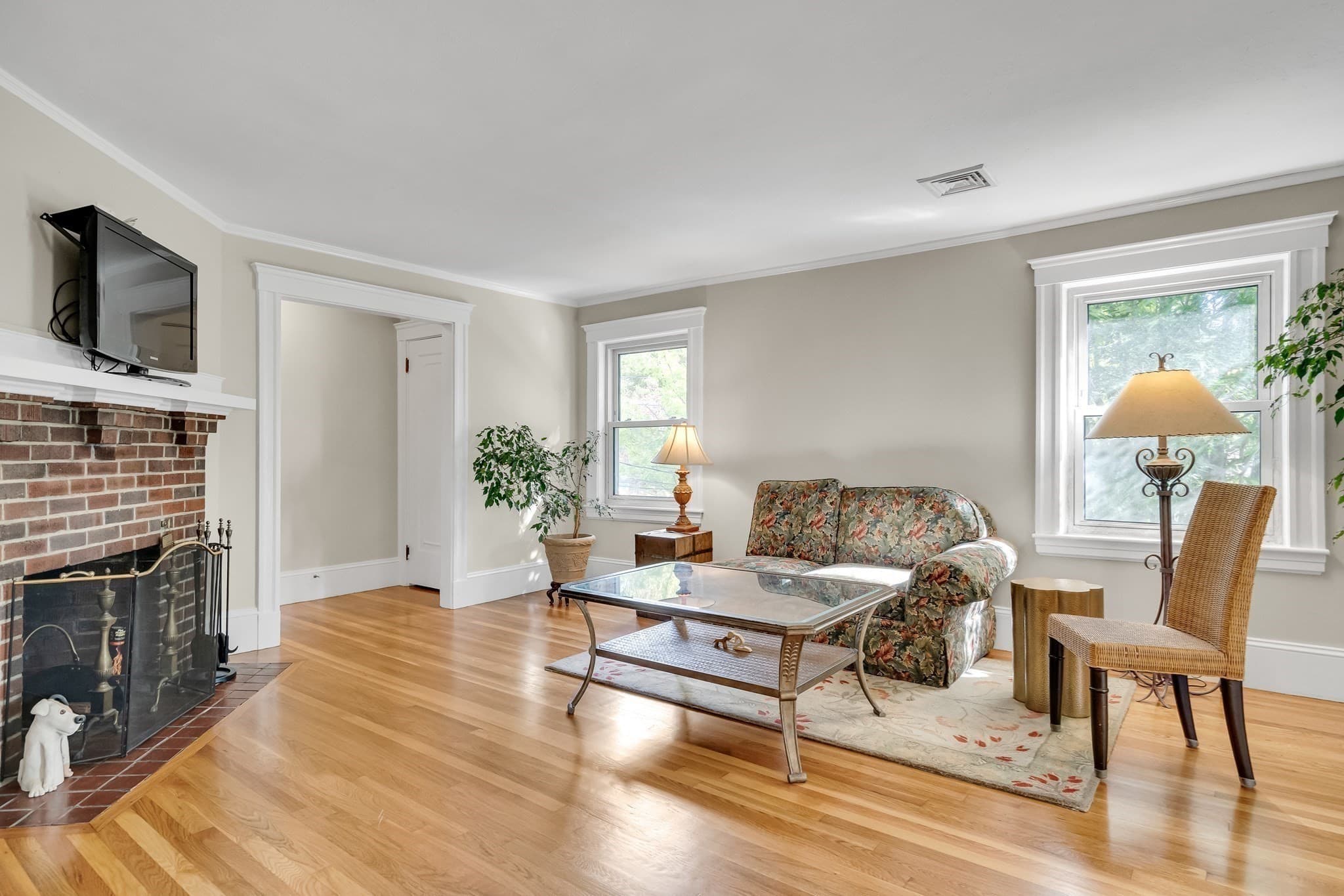 Condominium at 30 Oakley Rd # 2, Watertown MA 02472, Watertown, photo 5 of 28