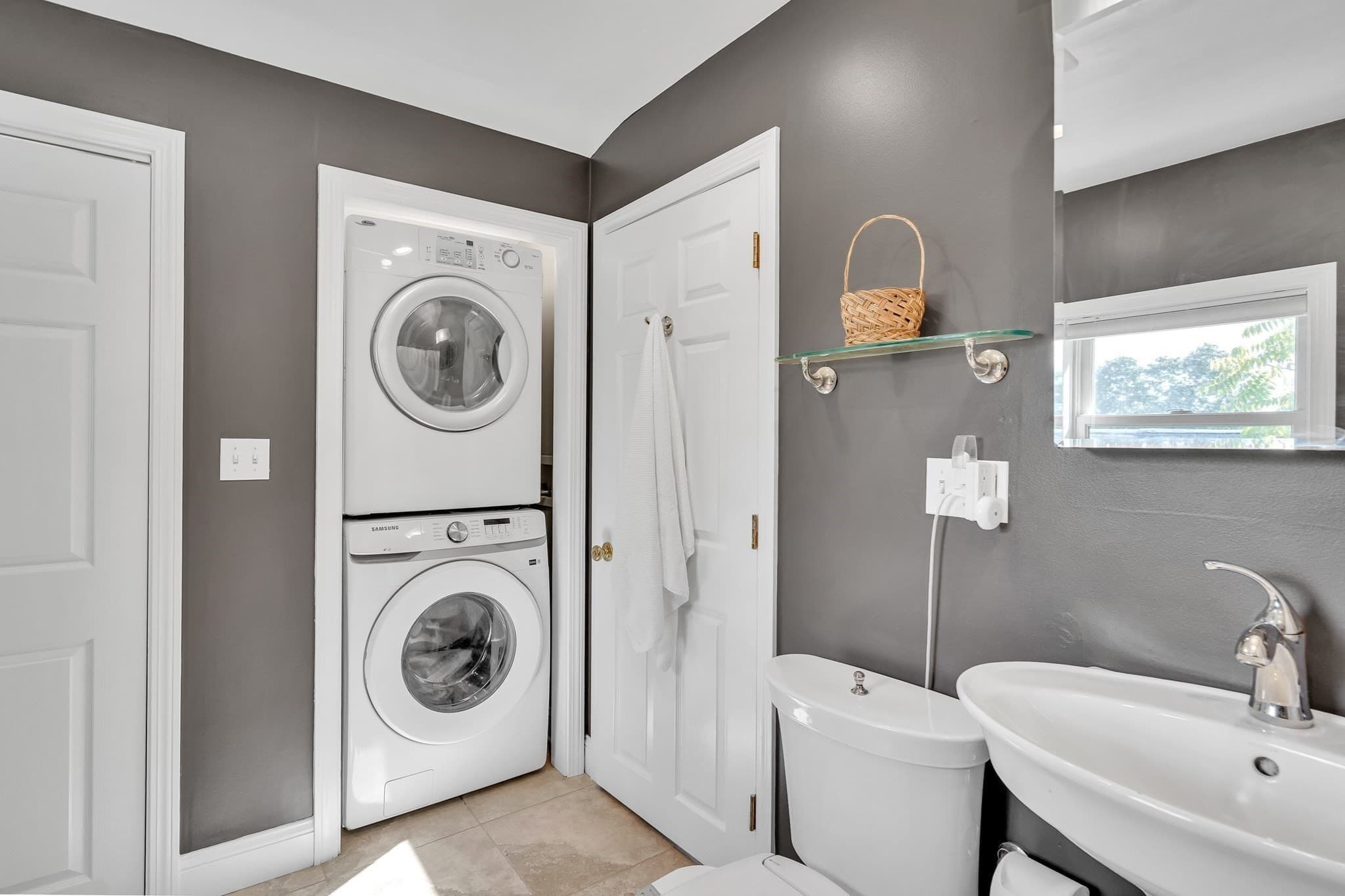 Condominium at 30 Oakley Rd # 2, Watertown MA 02472, Watertown, photo 24 of 28
