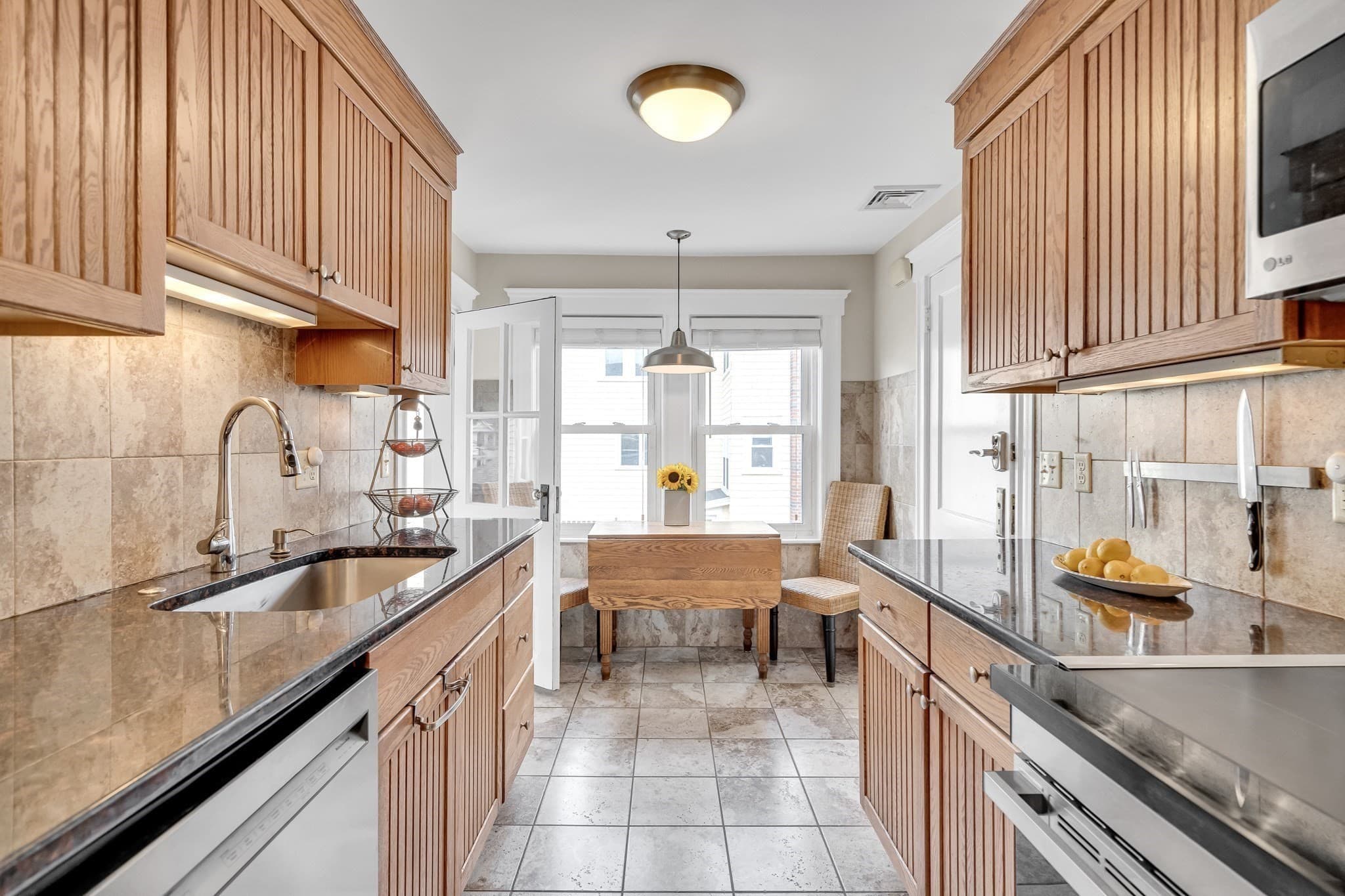 Condominium at 30 Oakley Rd # 2, Watertown MA 02472, Watertown, photo 10 of 28