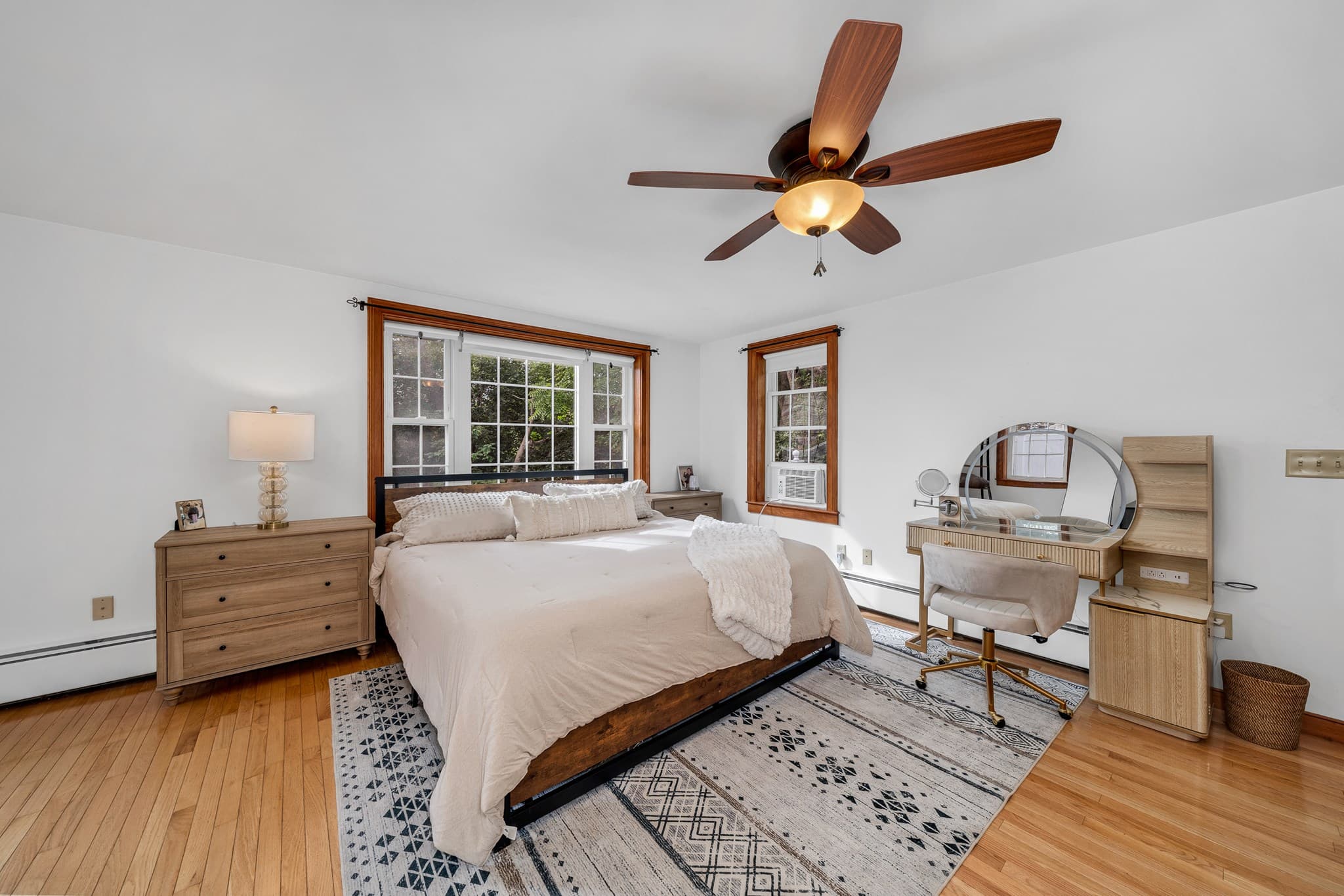 Single Family Residence at 15 Lincoln Ct, Amesbury MA 01913, Amesbury, photo 12 of 38