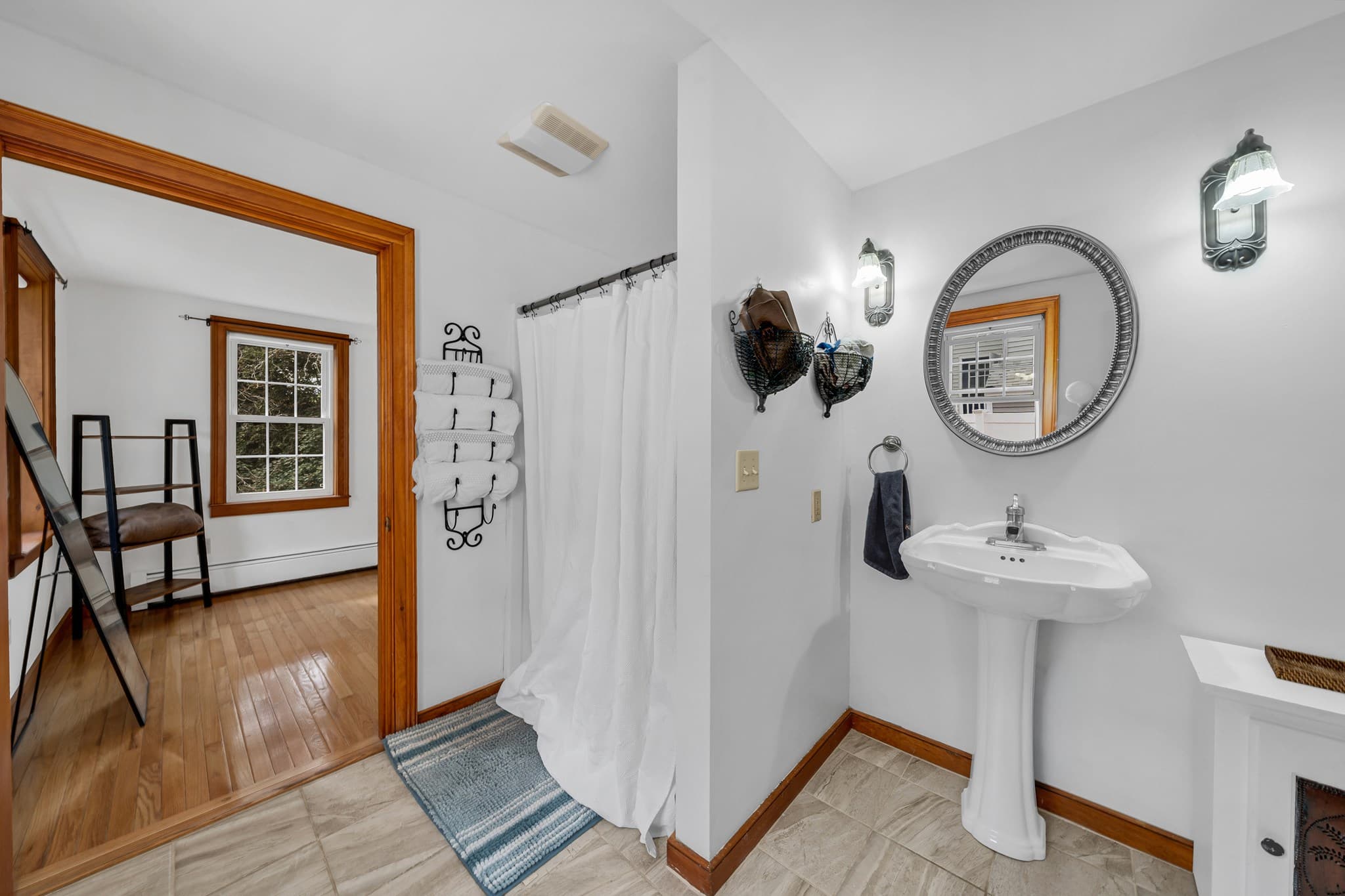 Single Family Residence at 15 Lincoln Ct, Amesbury MA 01913, Amesbury, photo 15 of 38