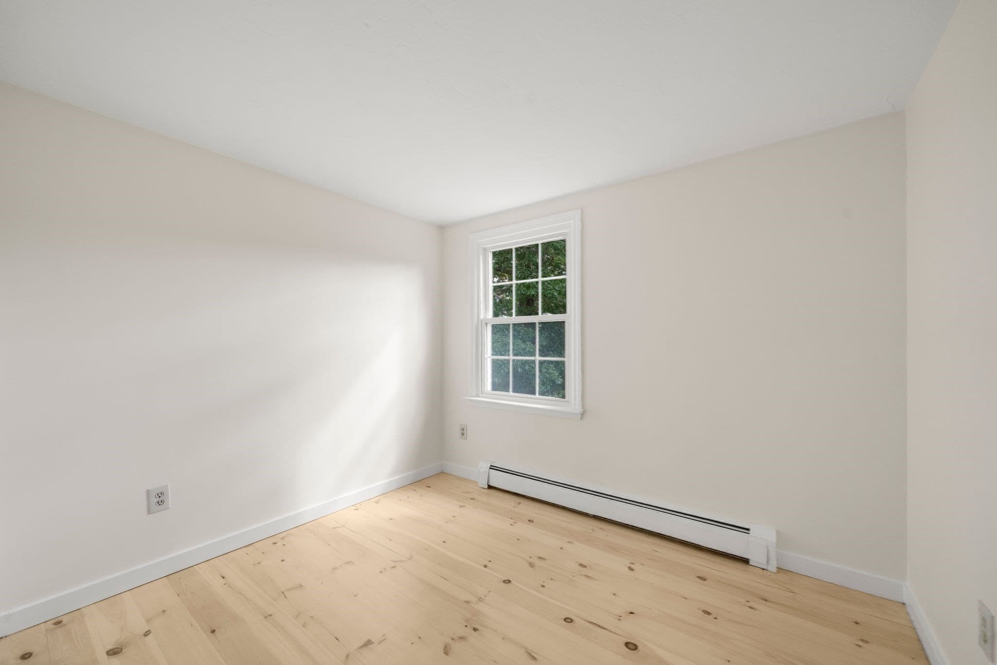 Single Family Residence at 32 Grandview Dr, Plymouth MA 02360, Plymouth, photo 28 of 39
