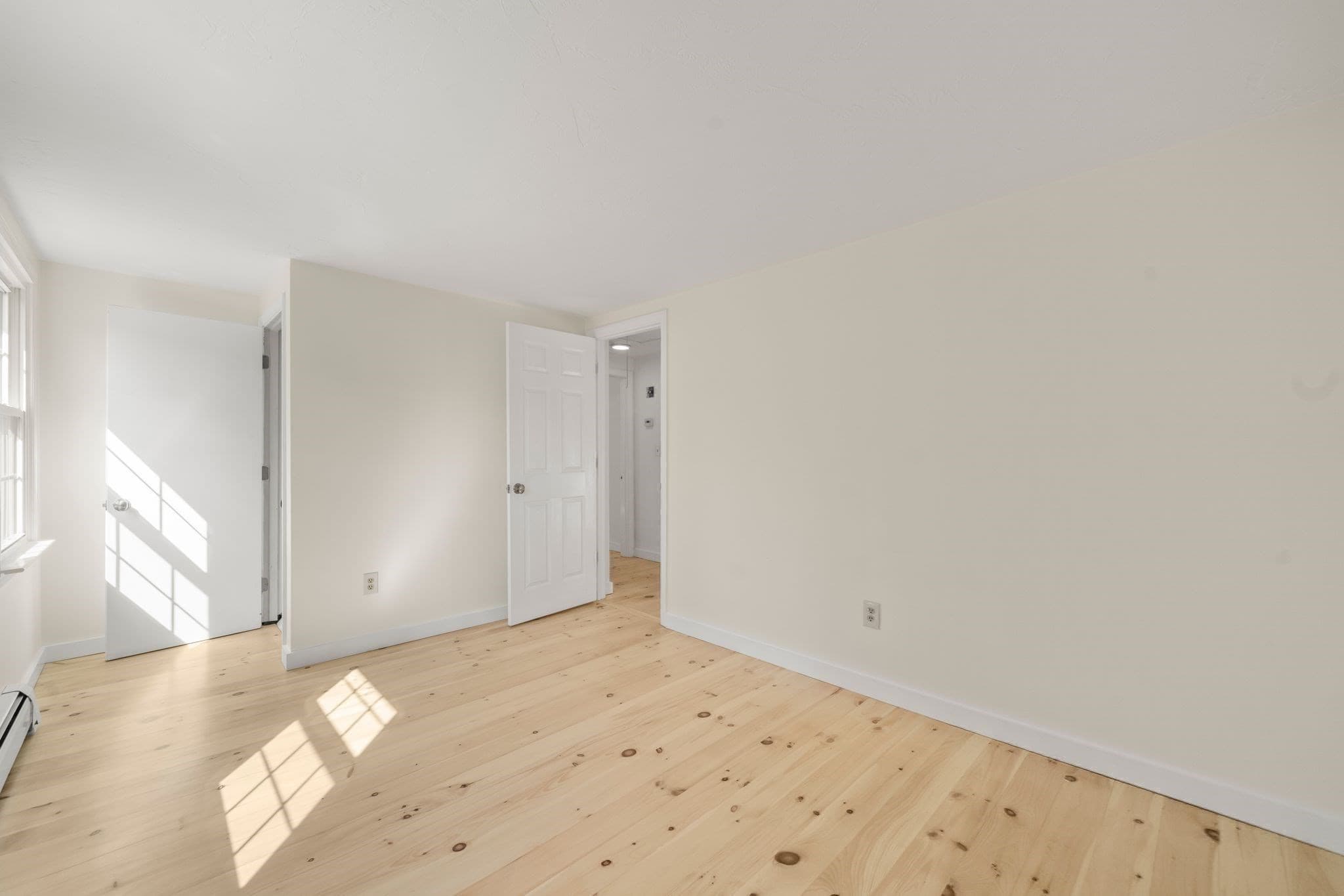 Single Family Residence at 32 Grandview Dr, Plymouth MA 02360, Plymouth, photo 25 of 39