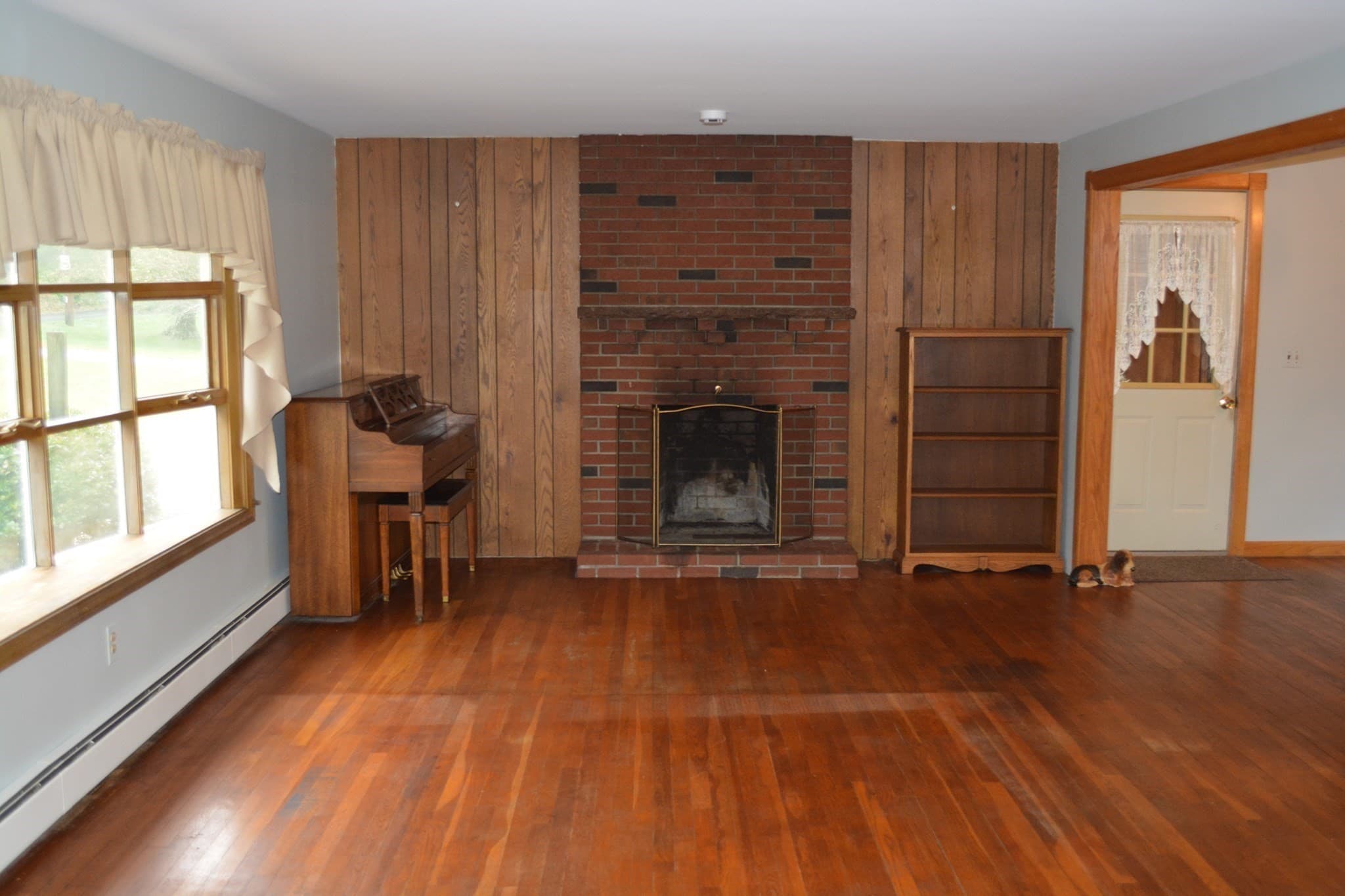 Single Family Residence at 24 Elm St, Franklin MA 02038, Franklin, photo 8 of 17