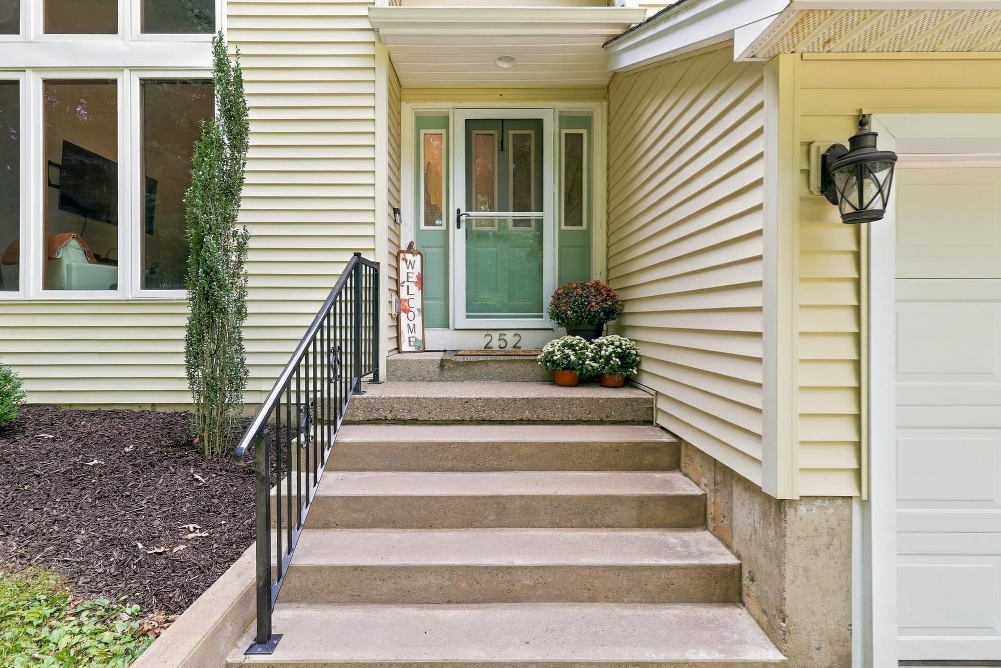 Single Family Residence at 252 Breckenridge St, Palmer MA 01069, Palmer, photo 2 of 35