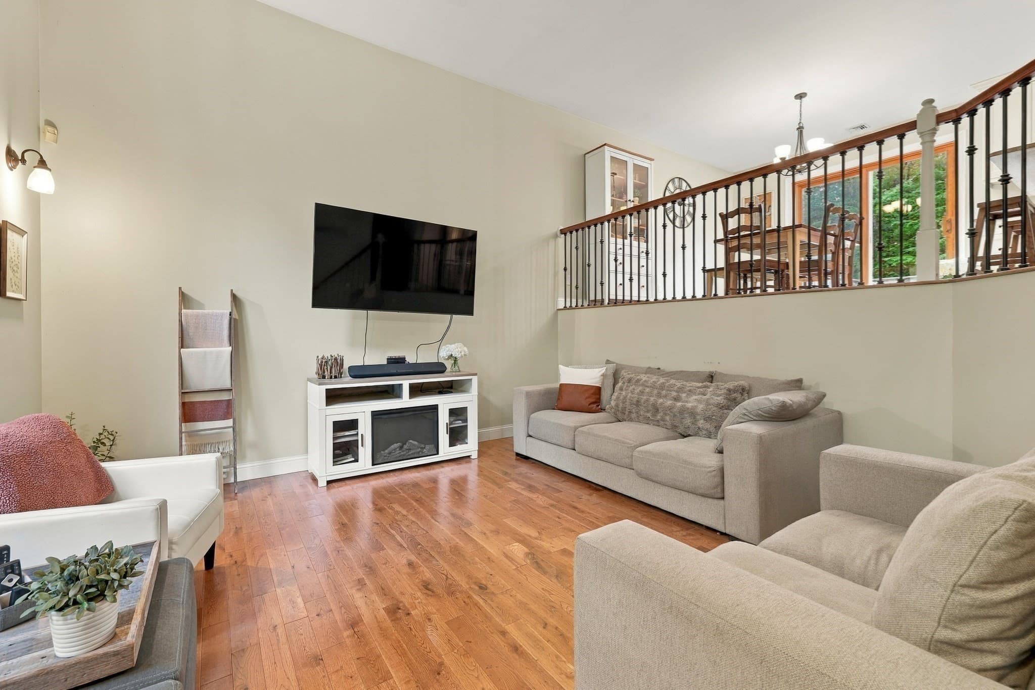 Single Family Residence at 252 Breckenridge St, Palmer MA 01069, Palmer, photo 3 of 35