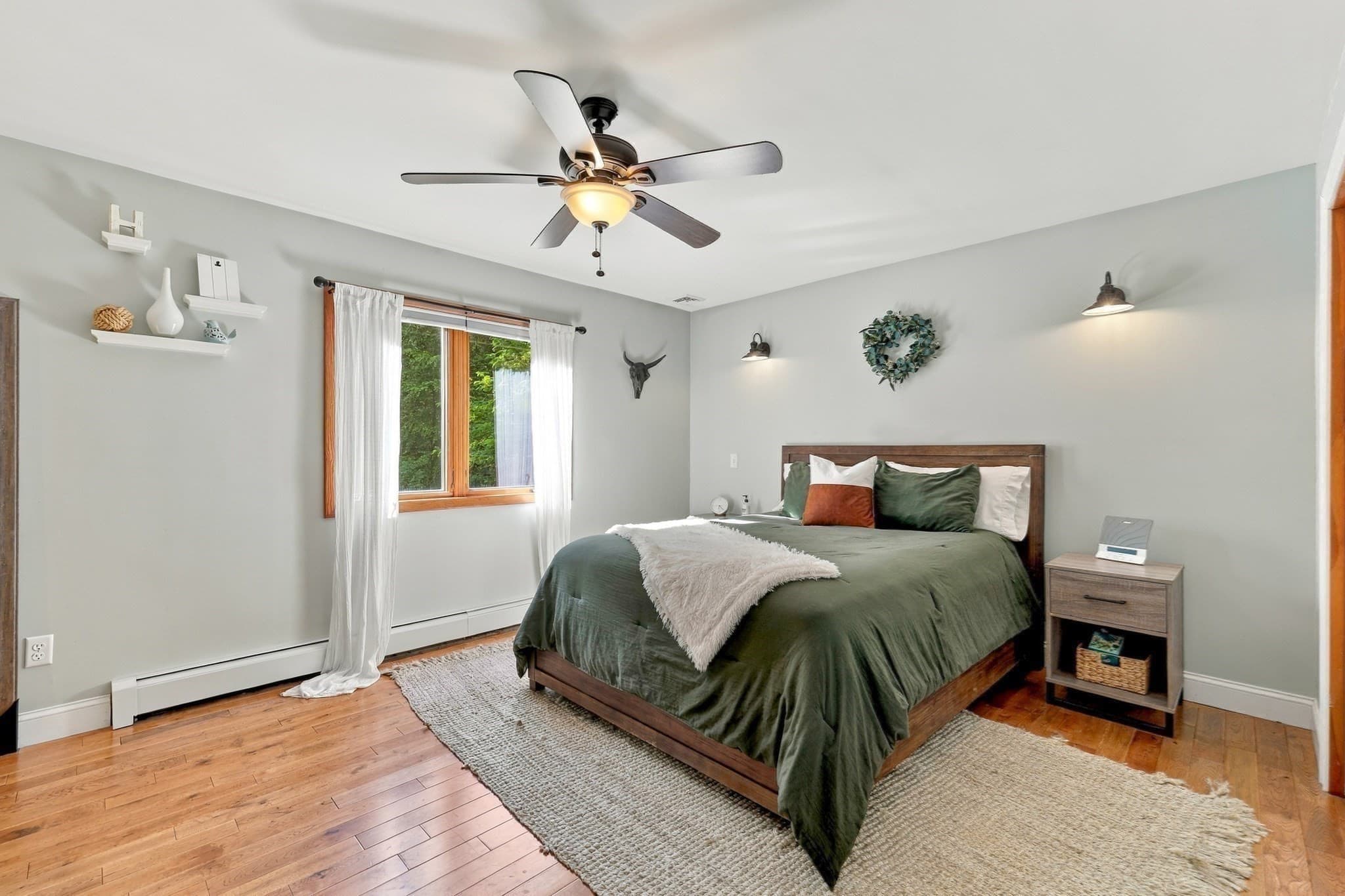 Single Family Residence at 252 Breckenridge St, Palmer MA 01069, Palmer, photo 10 of 35