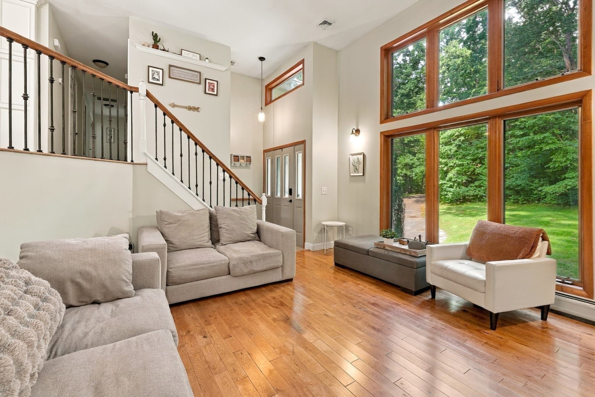 Single Family Residence at 252 Breckenridge St, Palmer MA 01069, Palmer, photo 4 of 35
