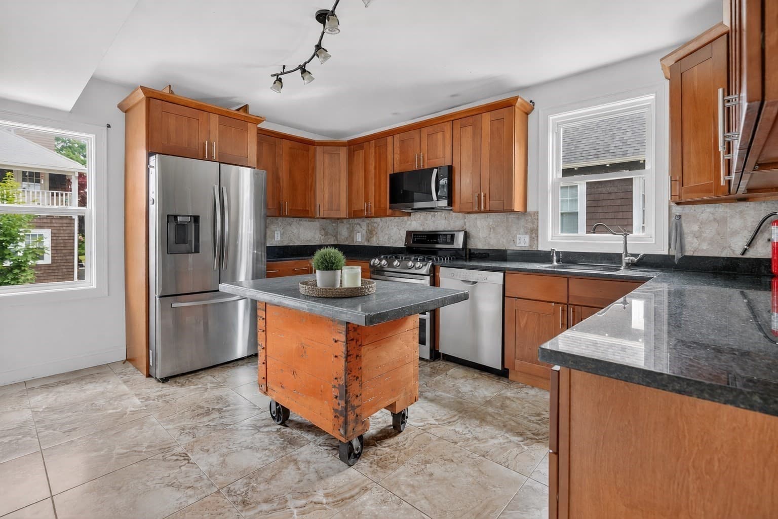 18 Vincent Ave # 18, Belmont MA 02478