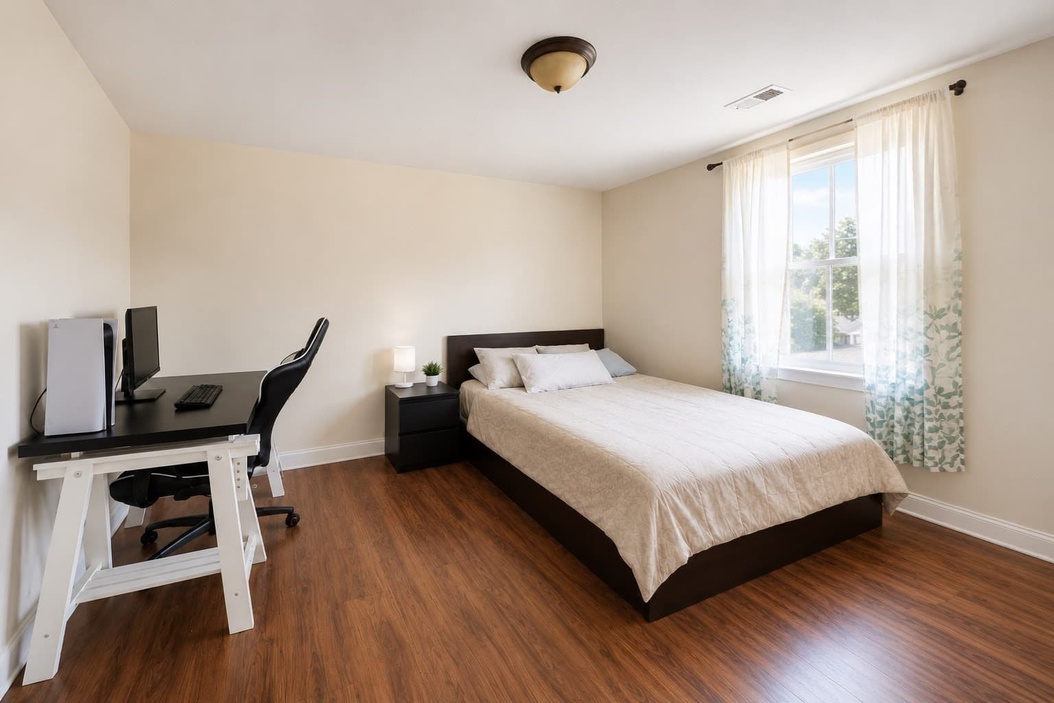 Condominium at 18 Vincent Ave # 18, Belmont MA 02478, Belmont, photo 21 of 27
