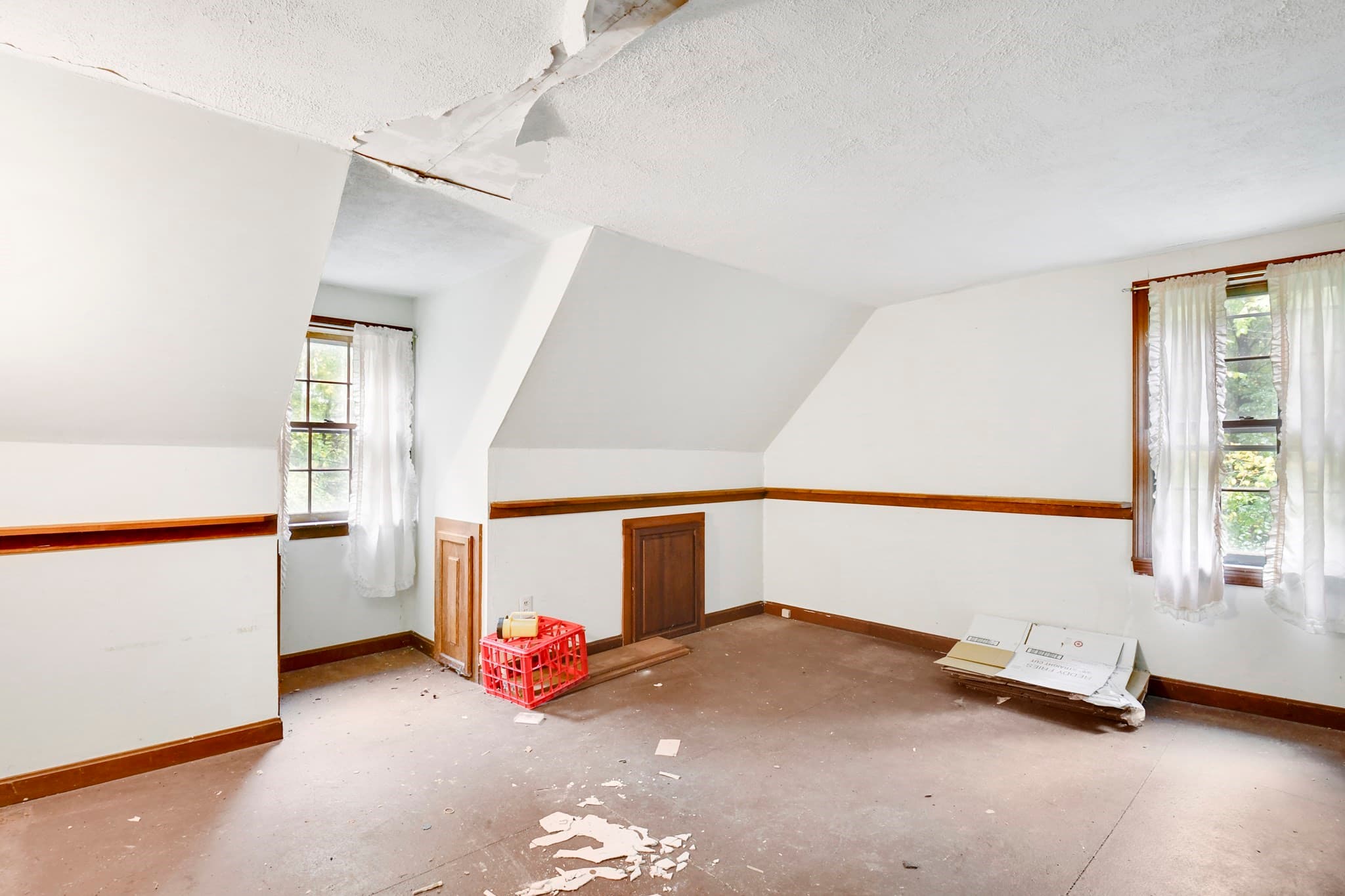 Single Family Residence at 18 School House Rd, Sandown NH 03873, Sandown, photo 24 of 33