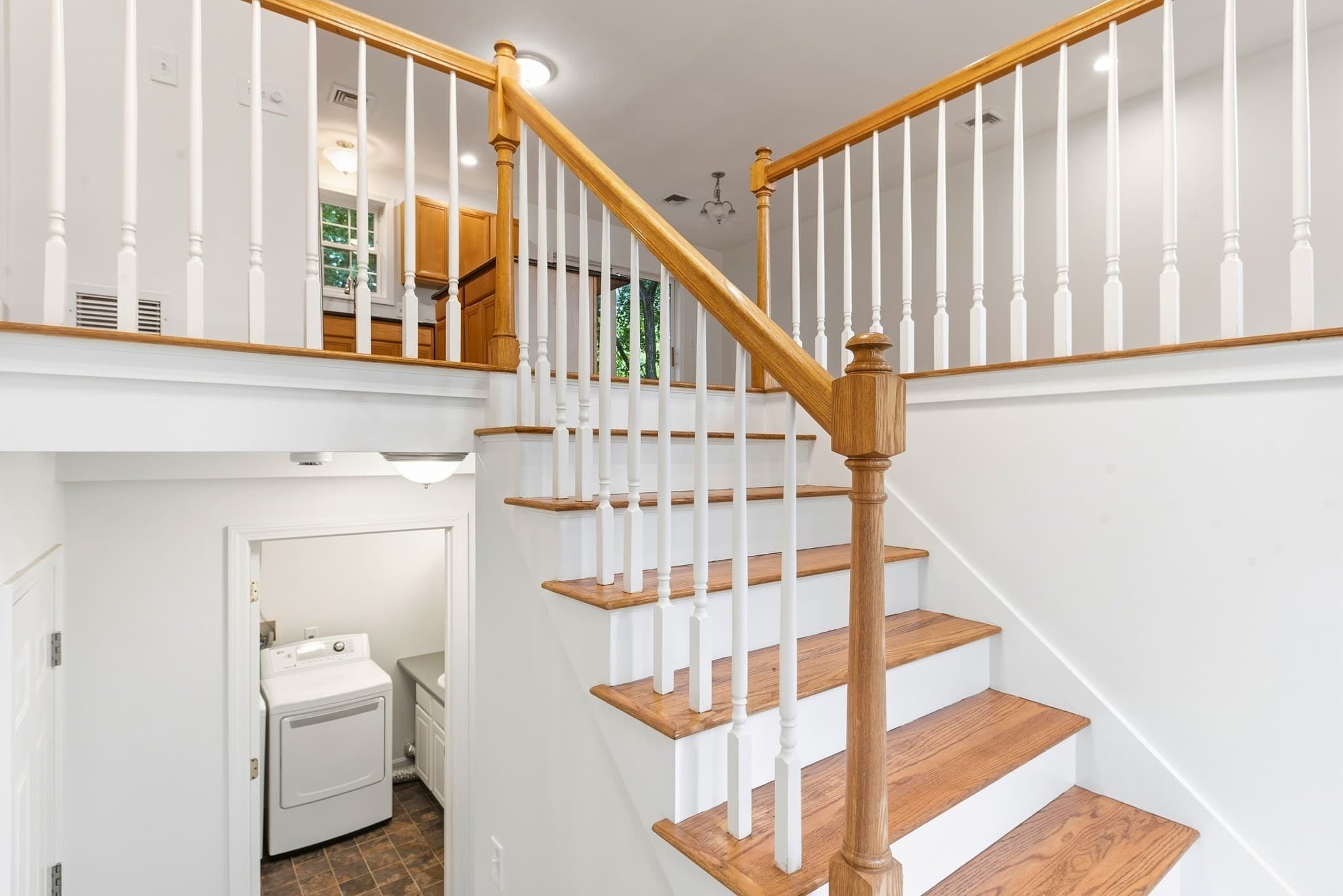 Single Family Residence at 15 Tory Fort Ln, Worcester MA 01602, Worcester, photo 21 of 29