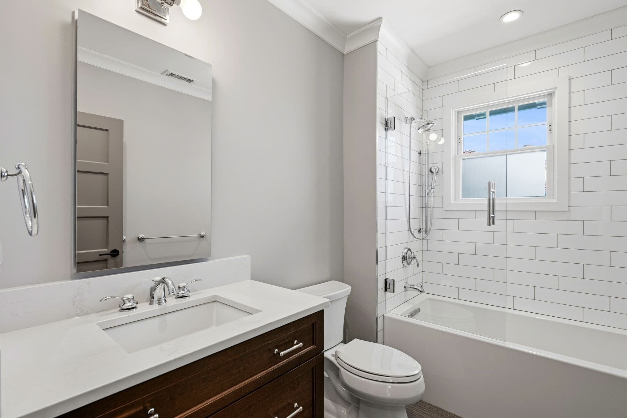 Condominium at 19 Lincoln House Point # 19, Swampscott MA 01907, Swampscott, photo 29 of 42