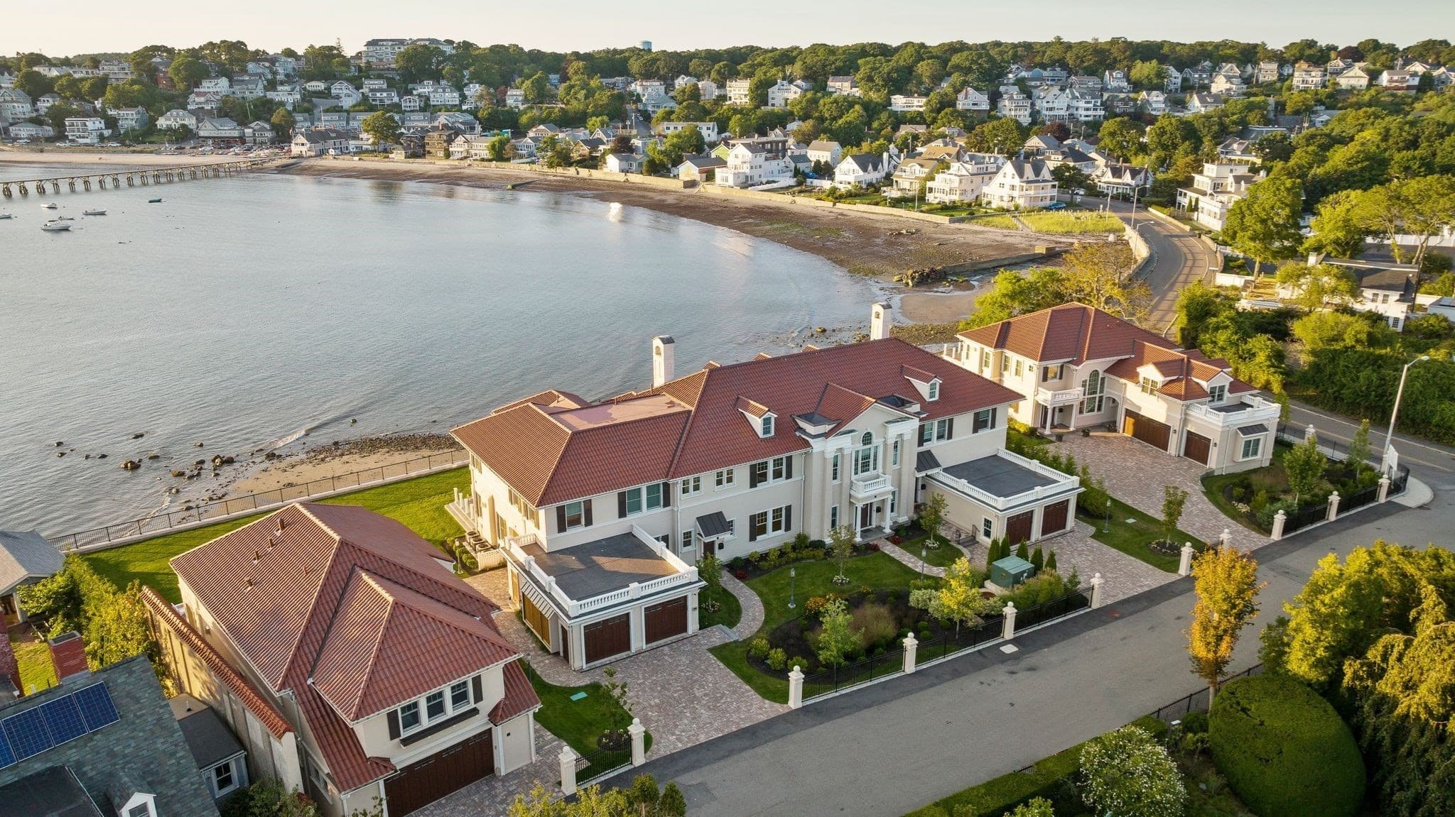 Condominium at 19 Lincoln House Point # 19, Swampscott MA 01907, Swampscott, photo 4 of 42