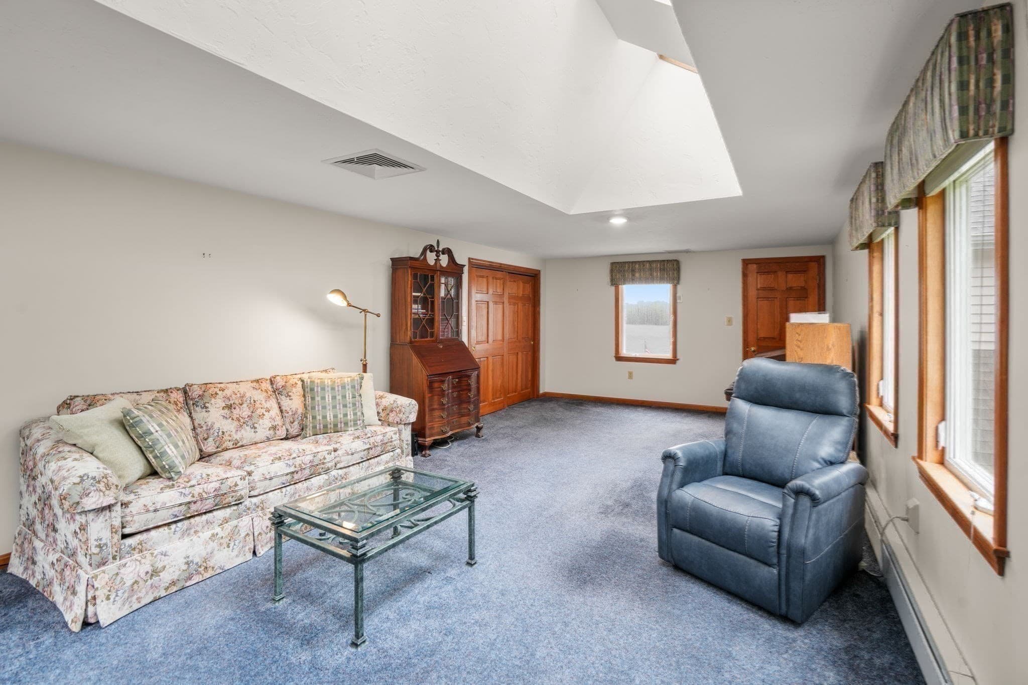 Single Family Residence at 49 Singletary Rd, Millbury MA 01527, Millbury, photo 21 of 32