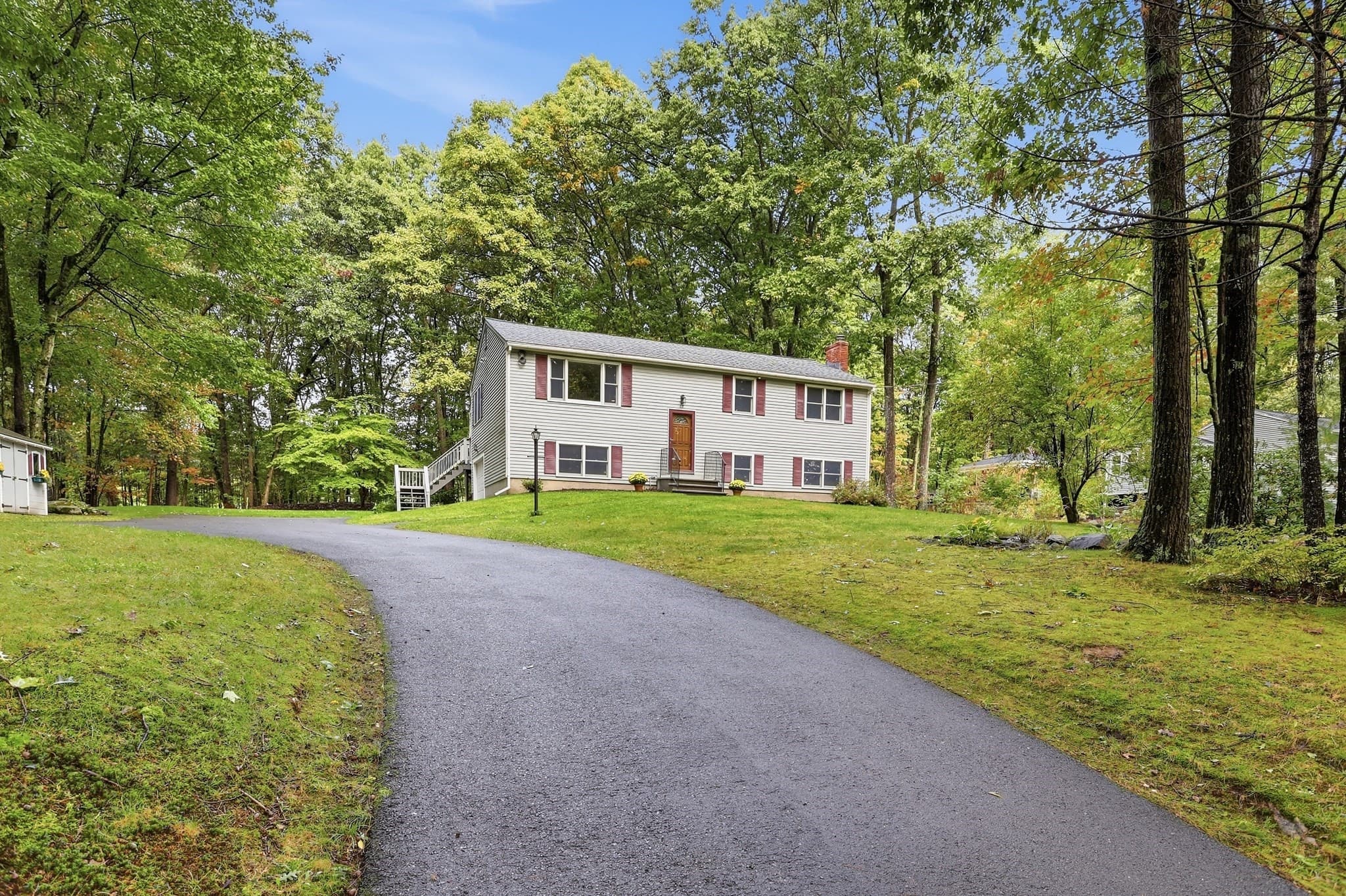 10 Beaver Brook Road, Littleton MA 01460