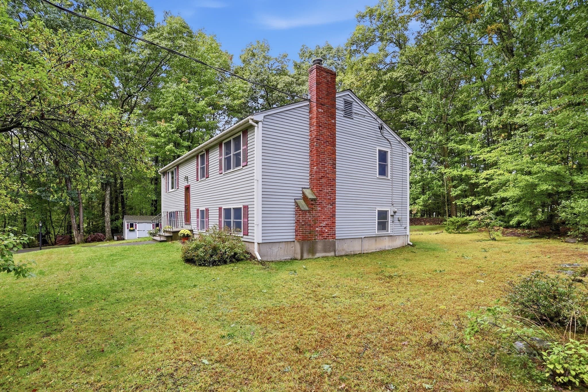 Single Family Residence at 10 Beaver Brook Road, Littleton MA 01460, Littleton, photo 4 of 31