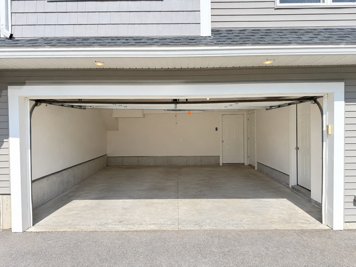 Condominium at 2 Burncoat Hts # 2, Worcester MA 01606, Worcester, photo 10 of 42