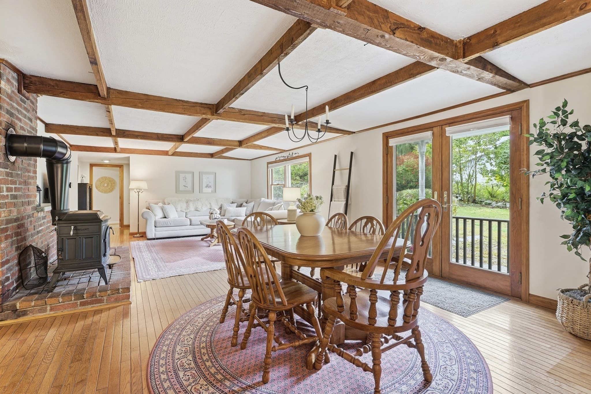 5 Lowell Rd, Westford MA 01886
