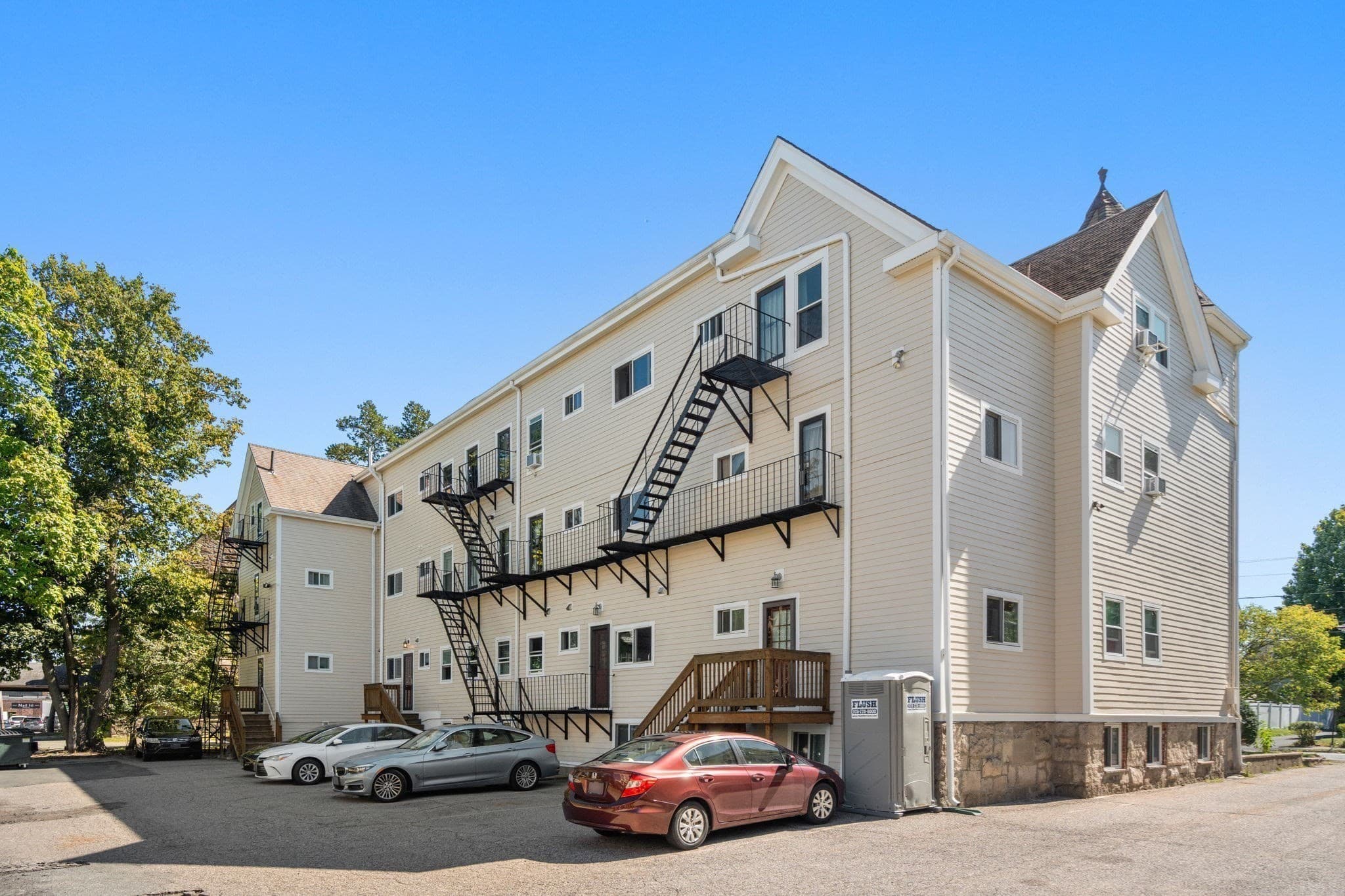 Condominium at 31 Highland Avenue # 2, Newton MA 02460, Newton, photo 10 of 11