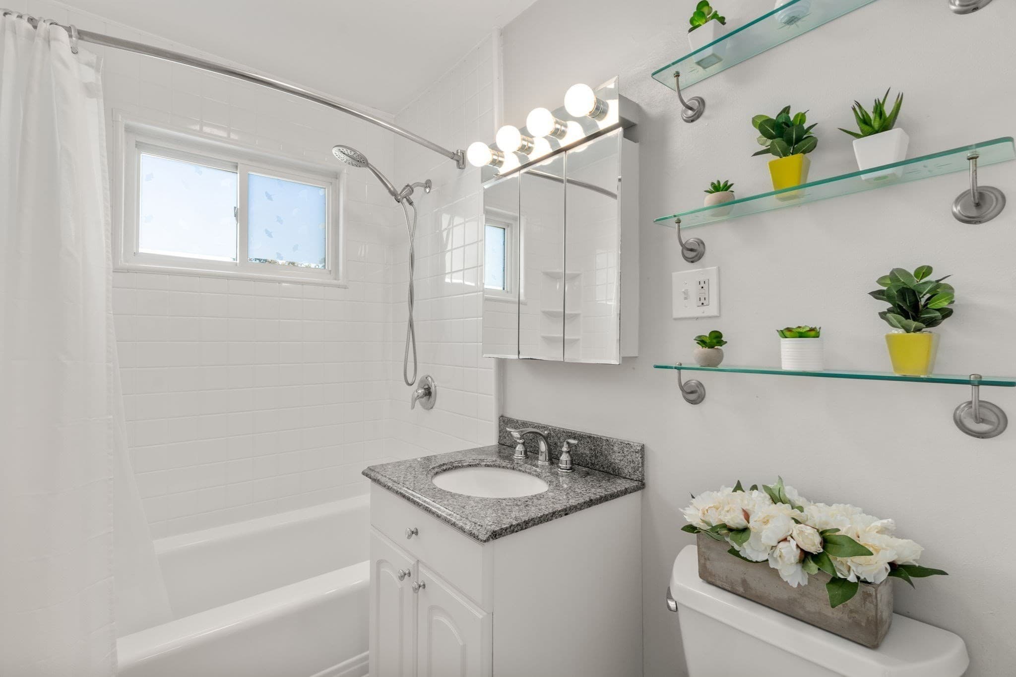 Condominium at 31 Highland Avenue # 2, Newton MA 02460, Newton, photo 8 of 11