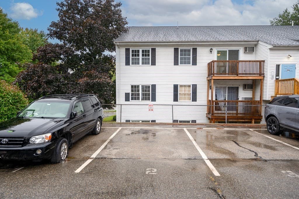 Condominium at 36A Gibbs St # 11, Worcester MA 01607, Worcester, photo 16 of 22